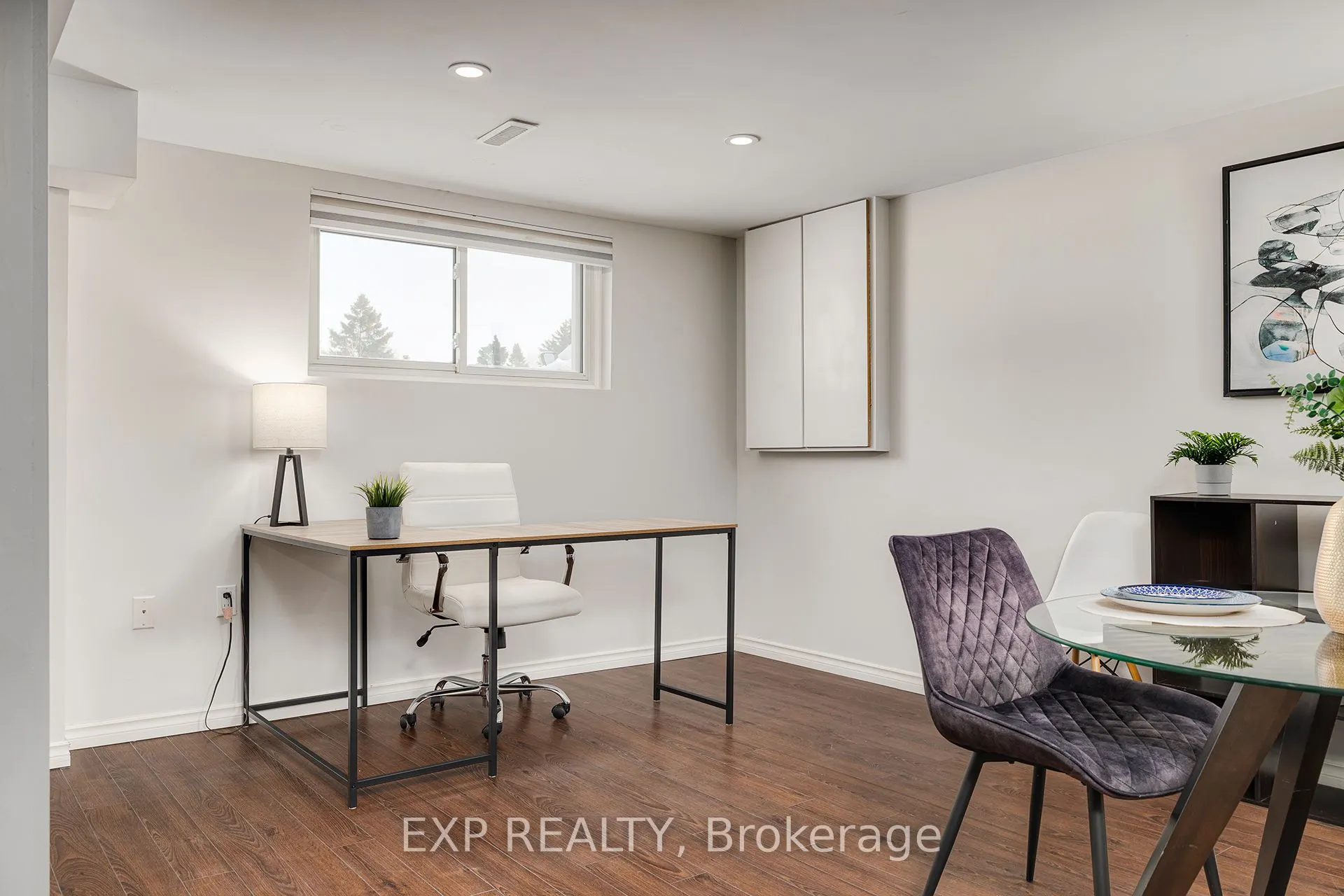 95 Avonmore Crescent