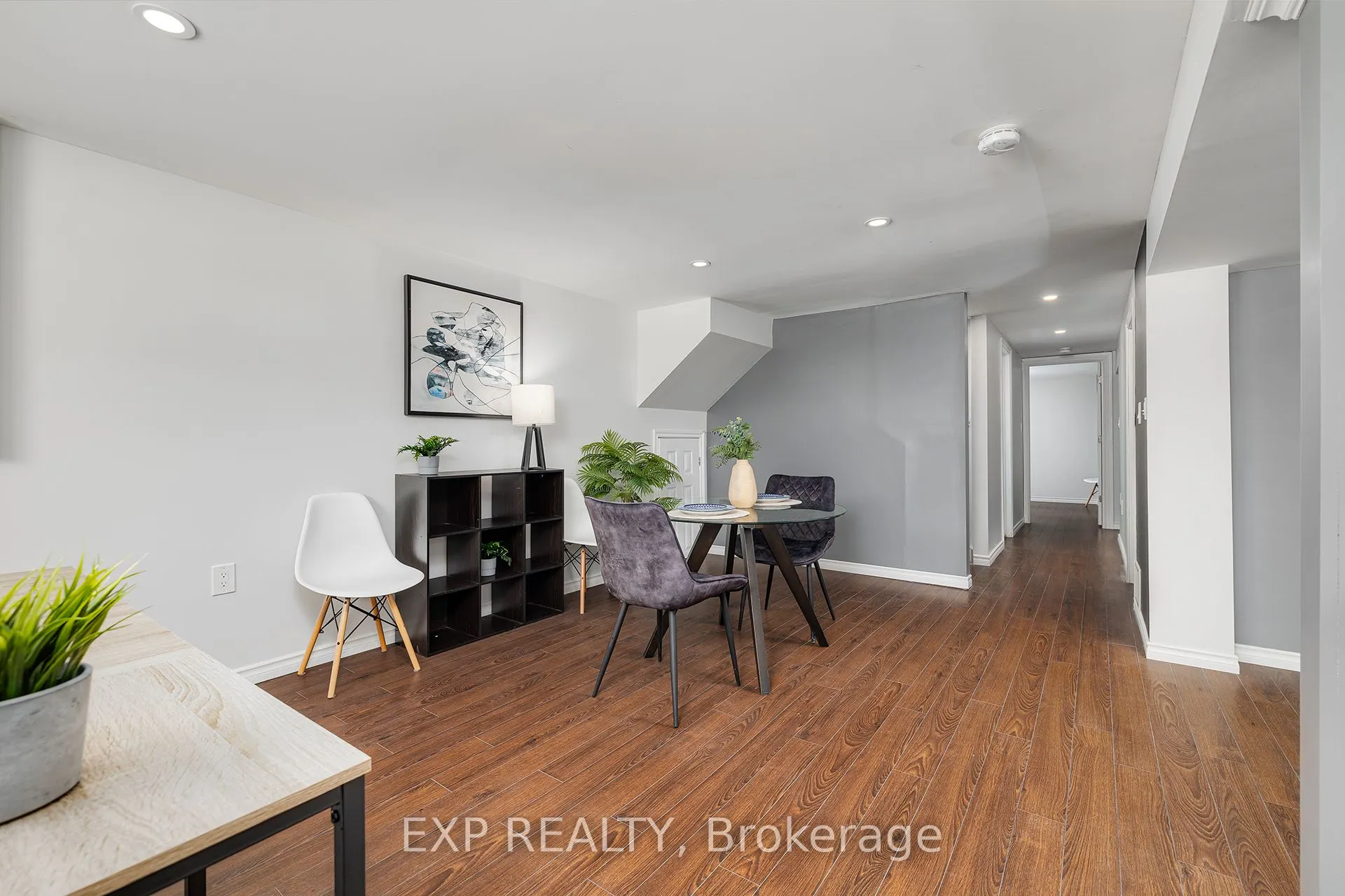 95 Avonmore Crescent