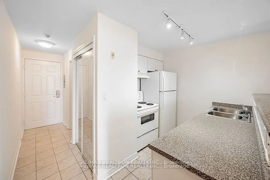 1401 Dupont Street, #125