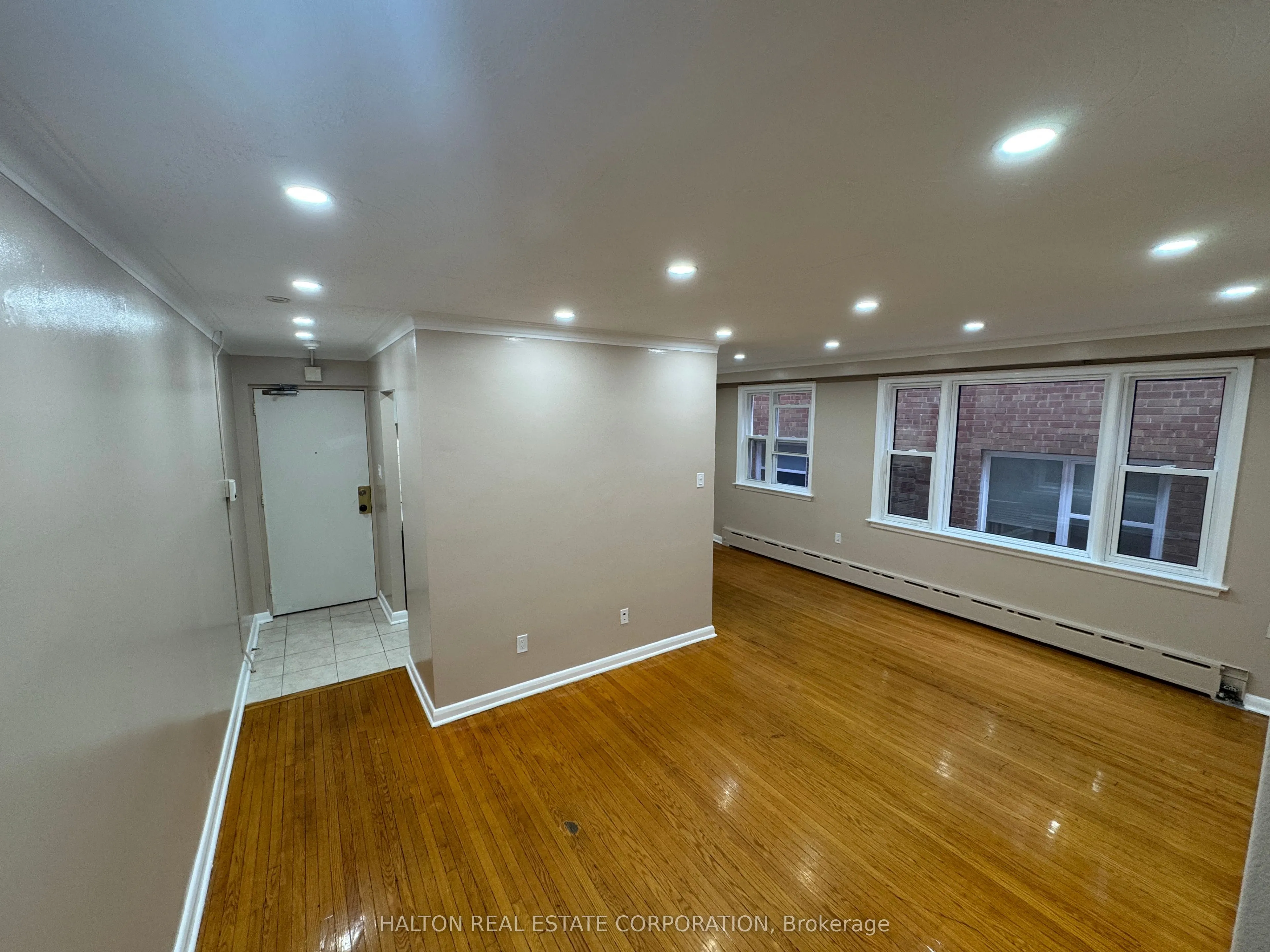 138 Portland Street, #4