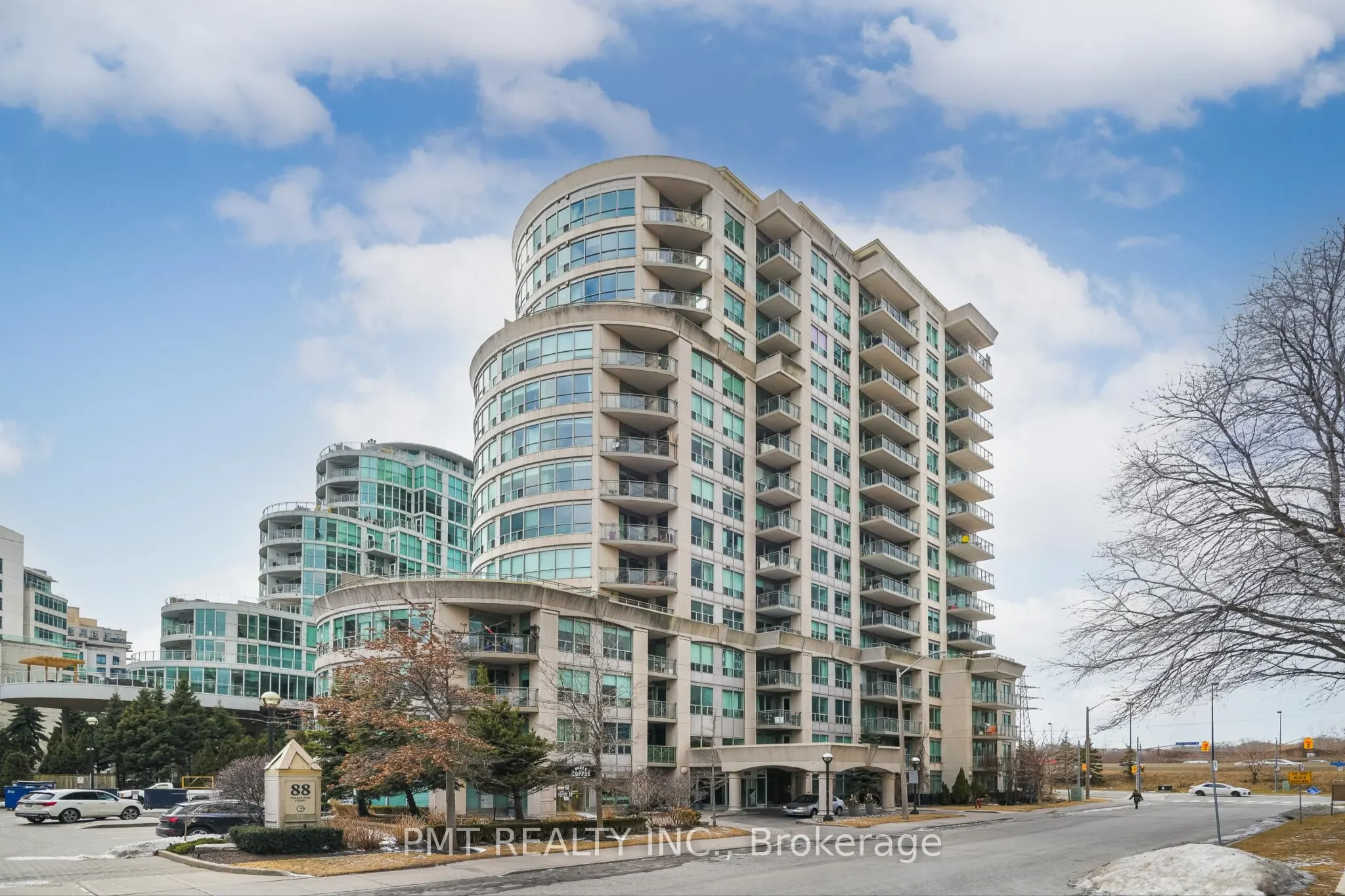 88 Palace Pier Court, #806