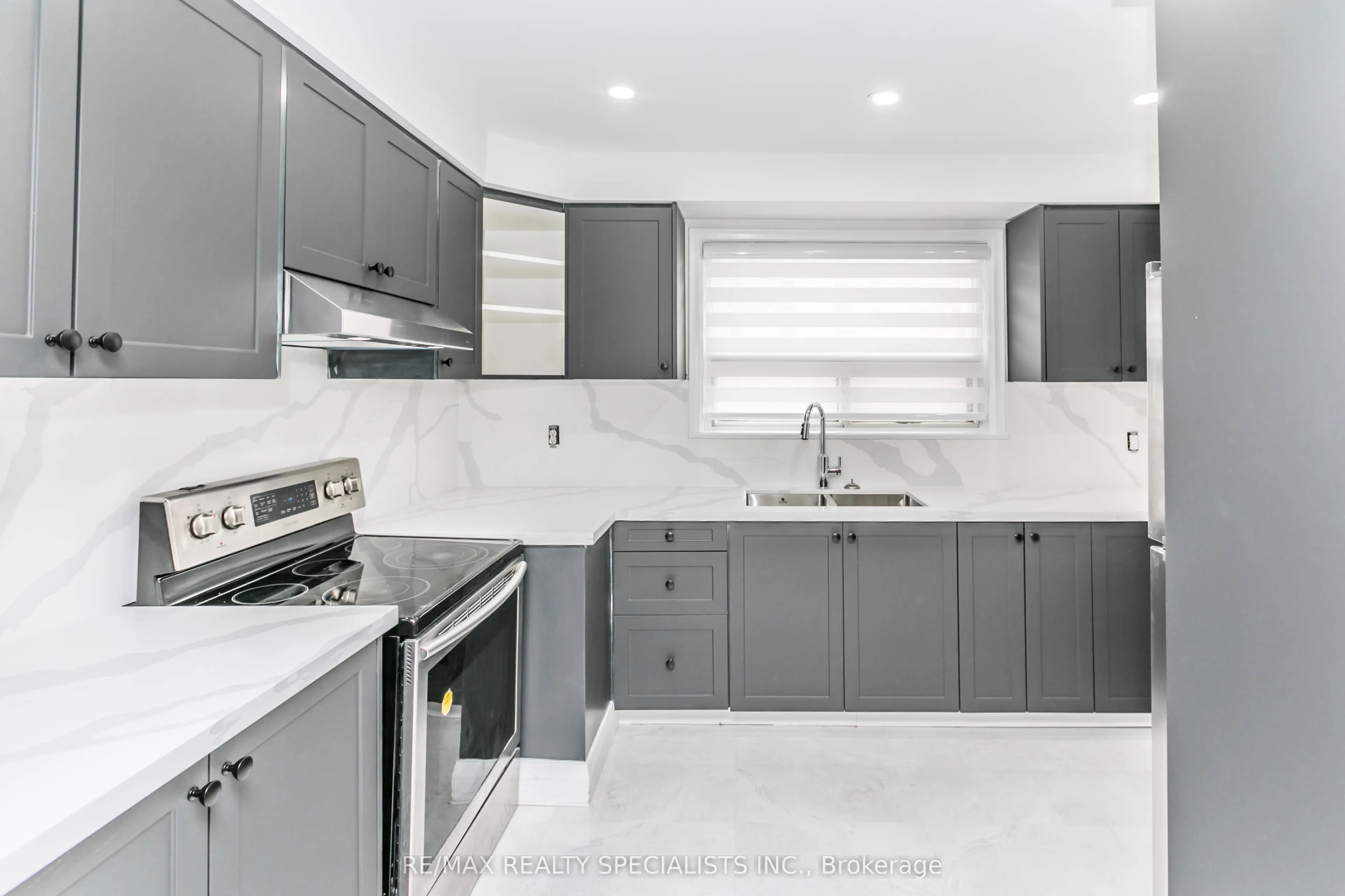 8 Giltspur Drive