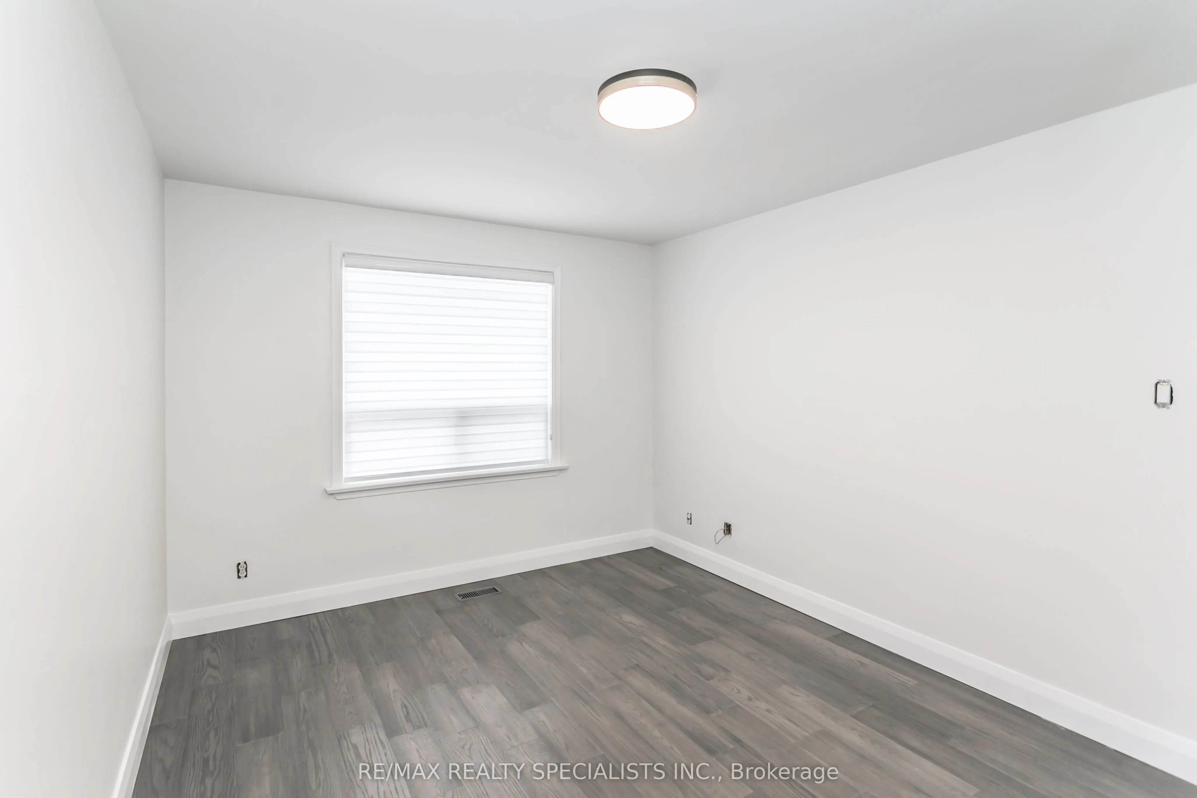 8 Giltspur Drive