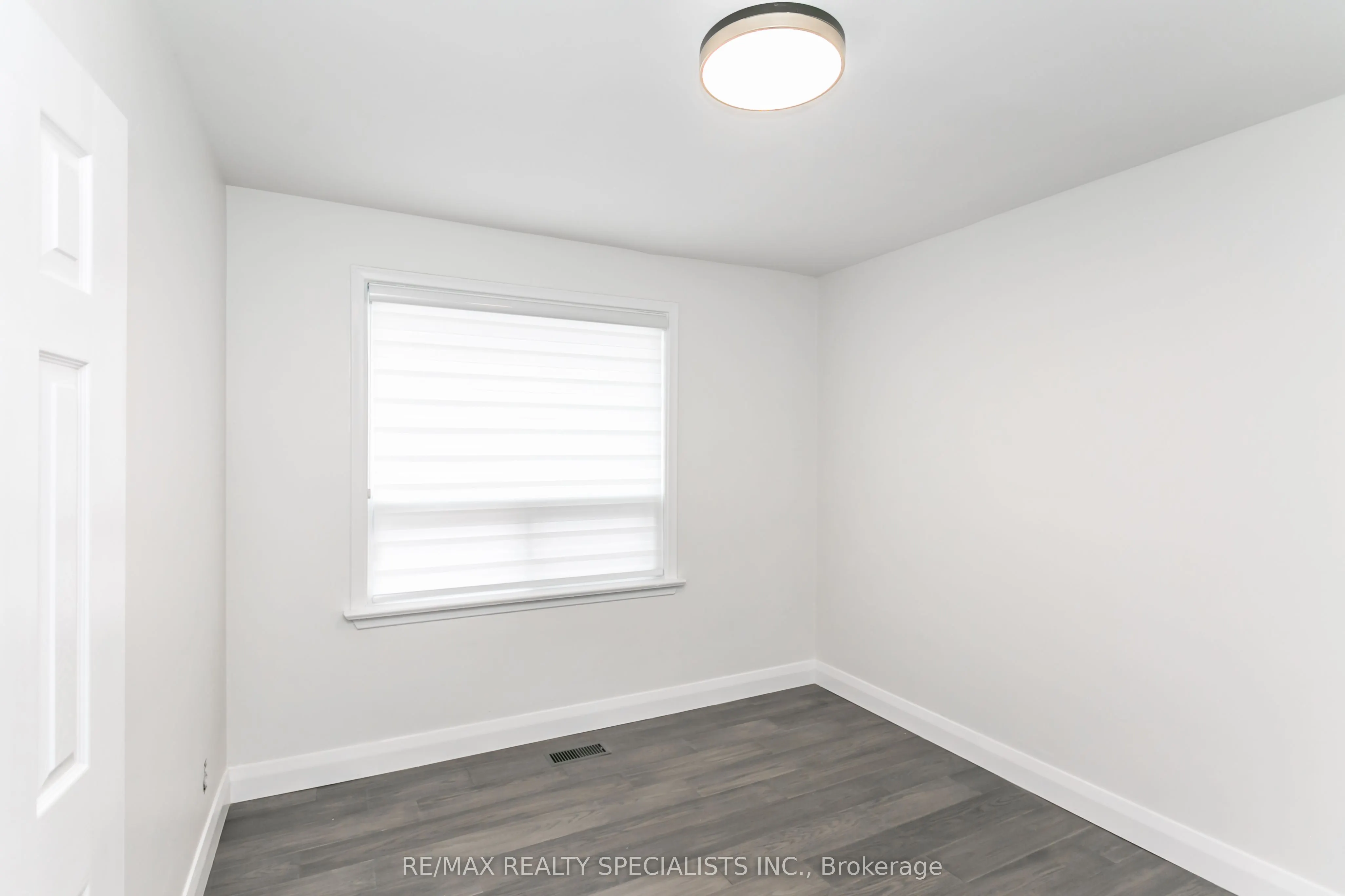8 Giltspur Drive