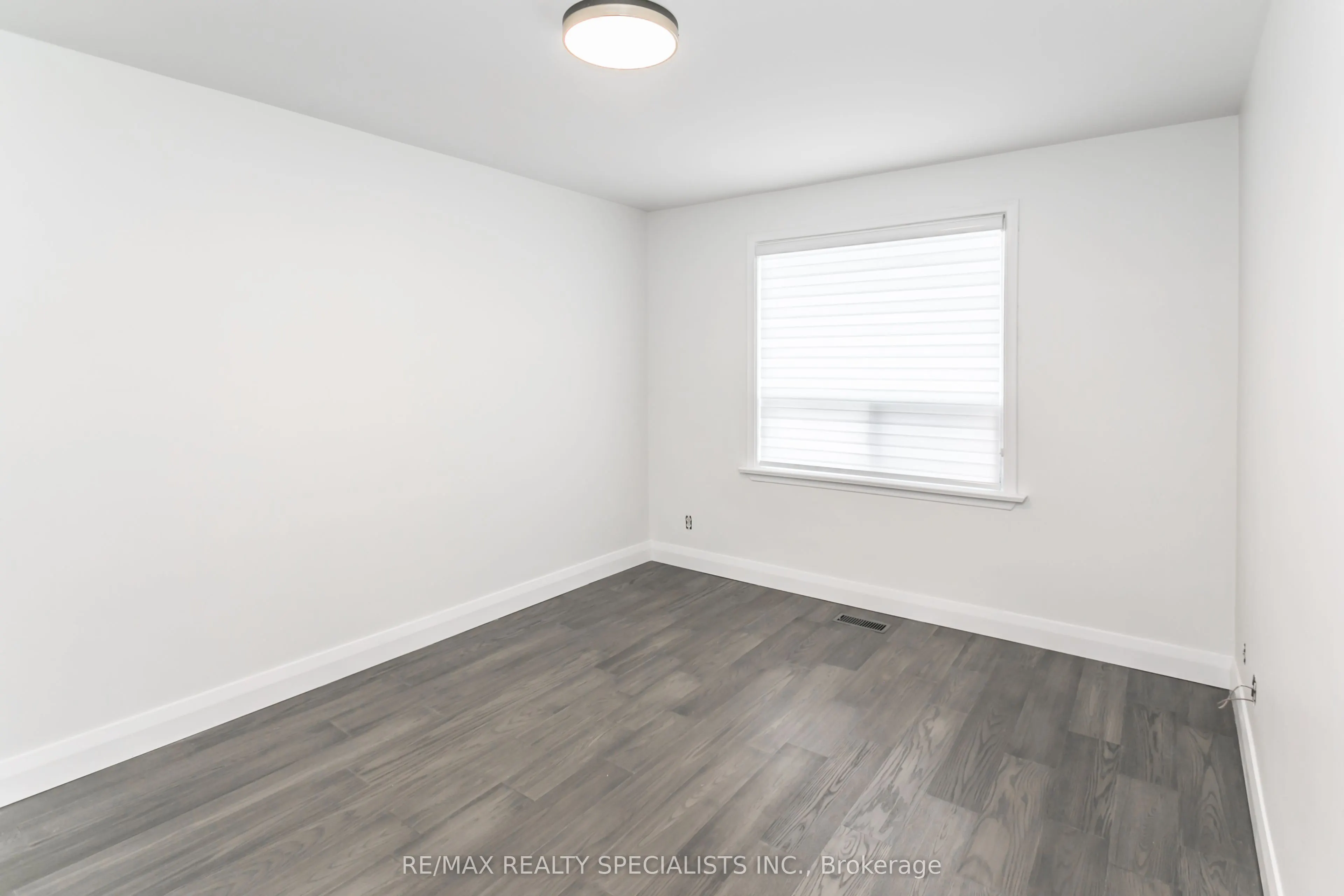 8 Giltspur Drive