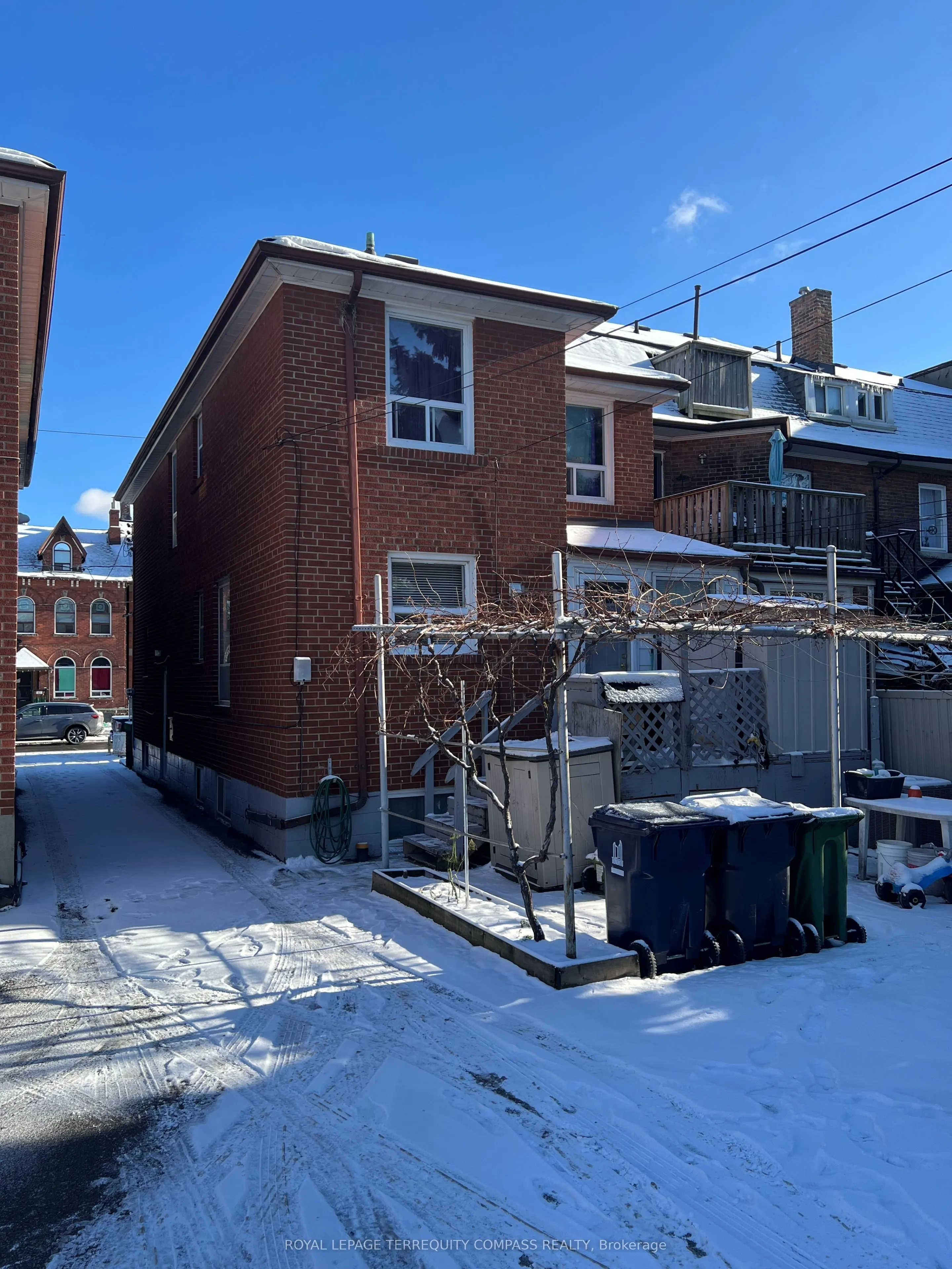 46 Macdonell Avenue