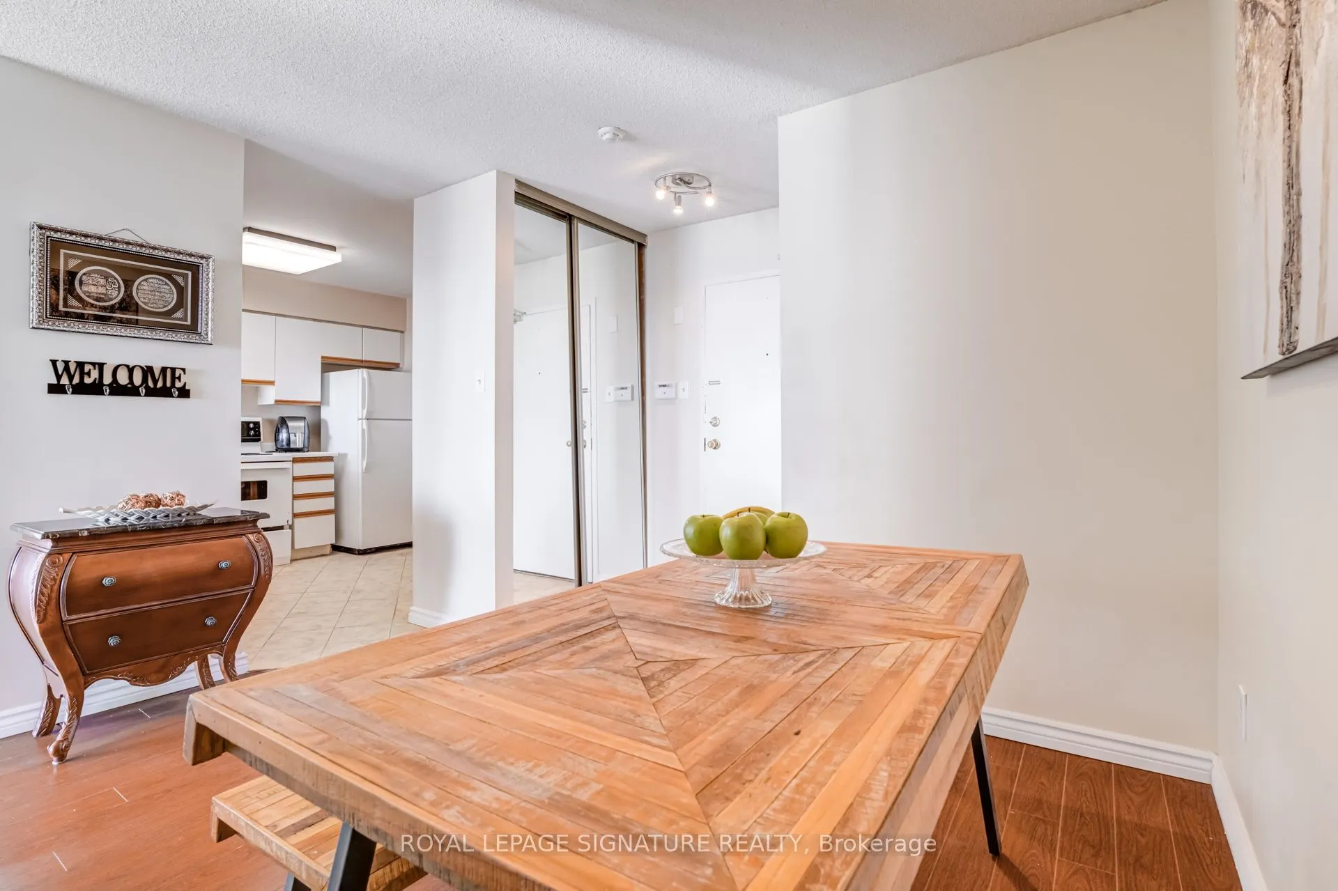 26 Hanover Road, #904