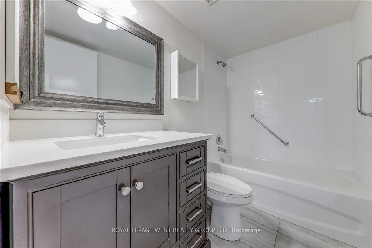 1320 Islington Avenue, #201