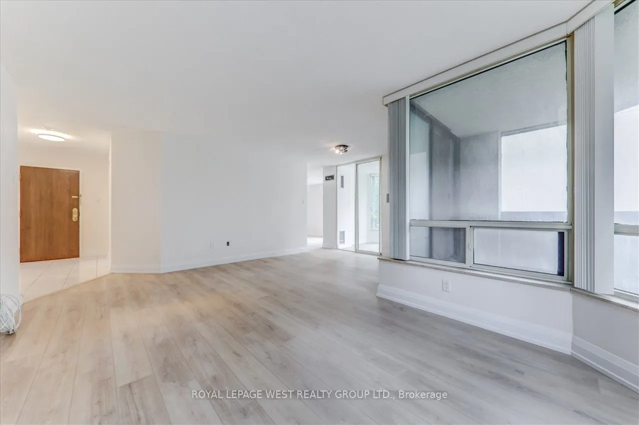 1320 Islington Avenue, #201