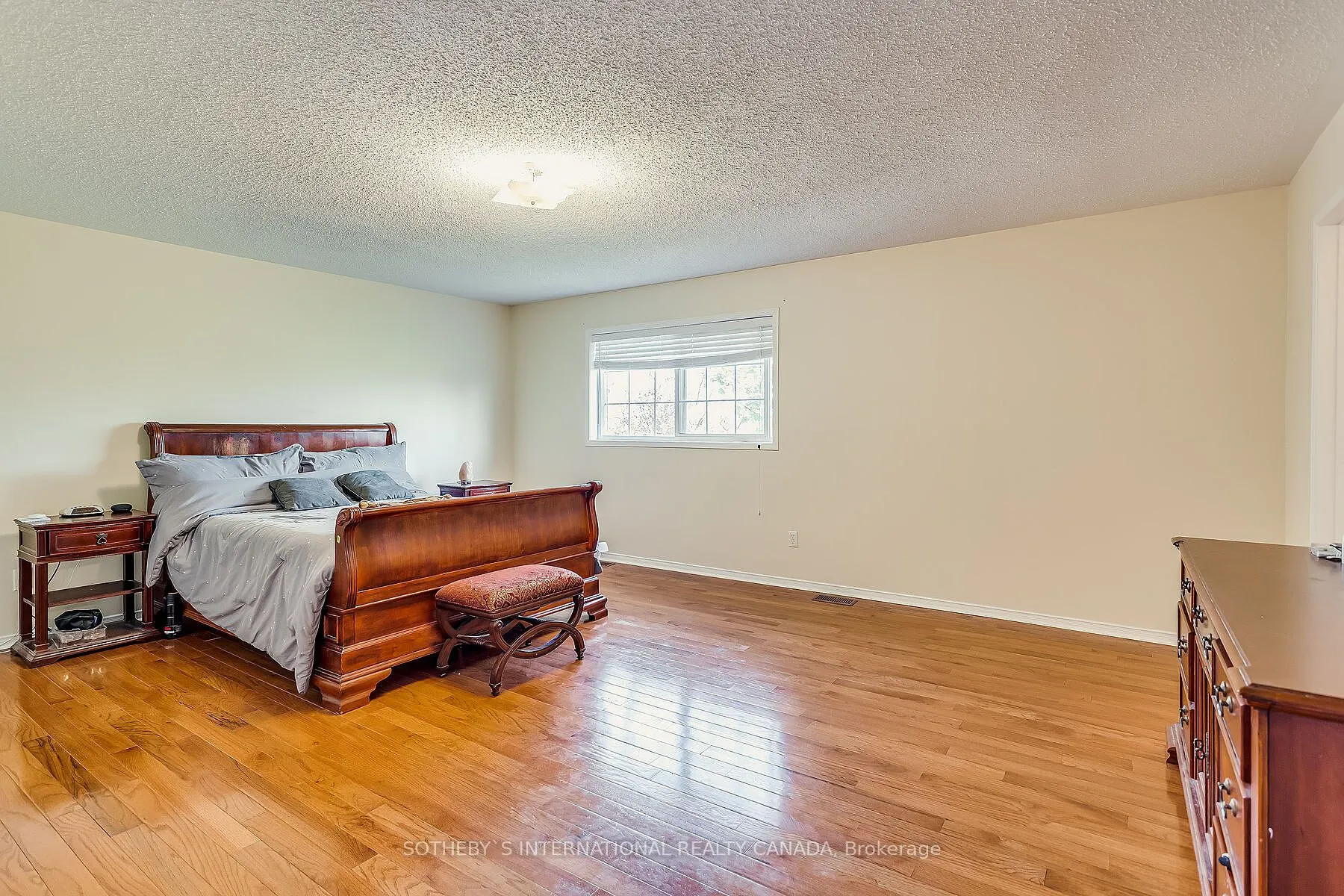 3459 Jorie Crescent