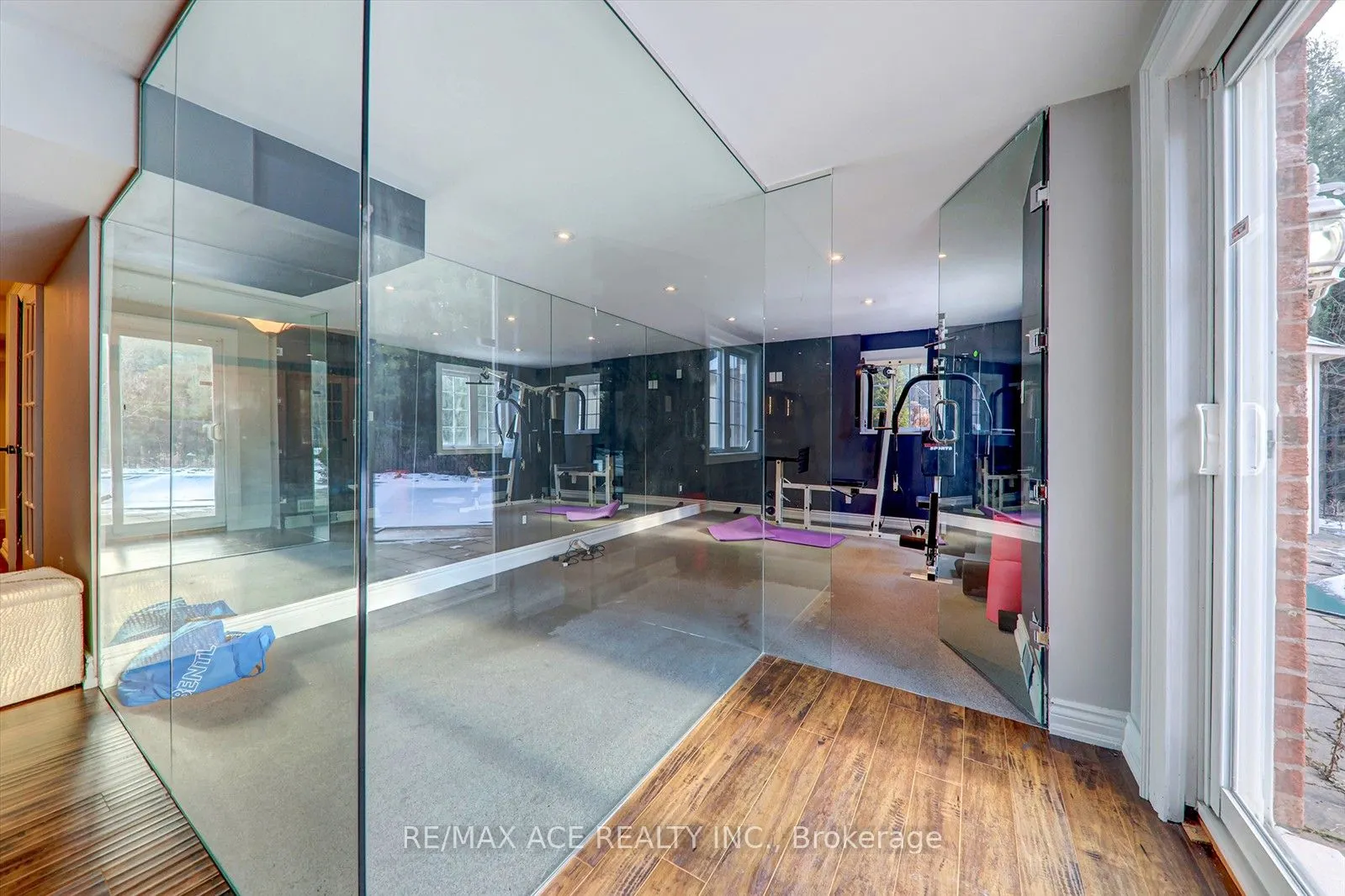 10 Stonehart Street
