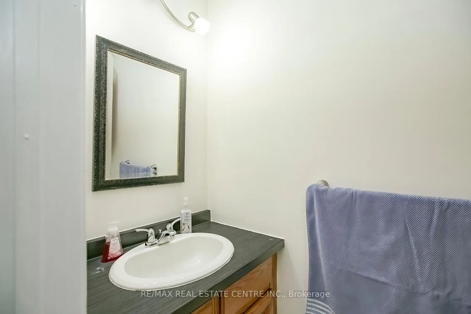 52 Carleton Place, #52