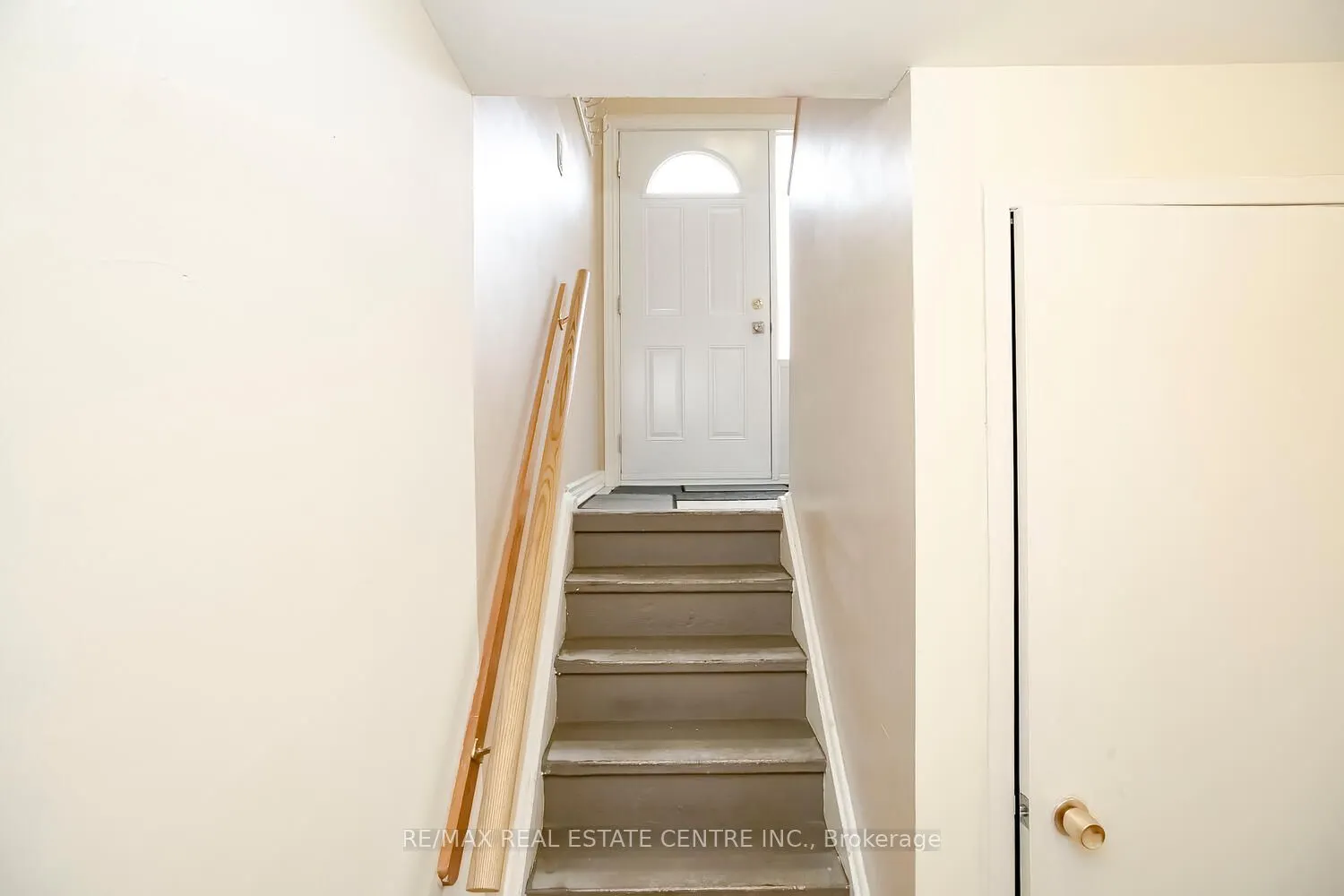 52 Carleton Place, #52