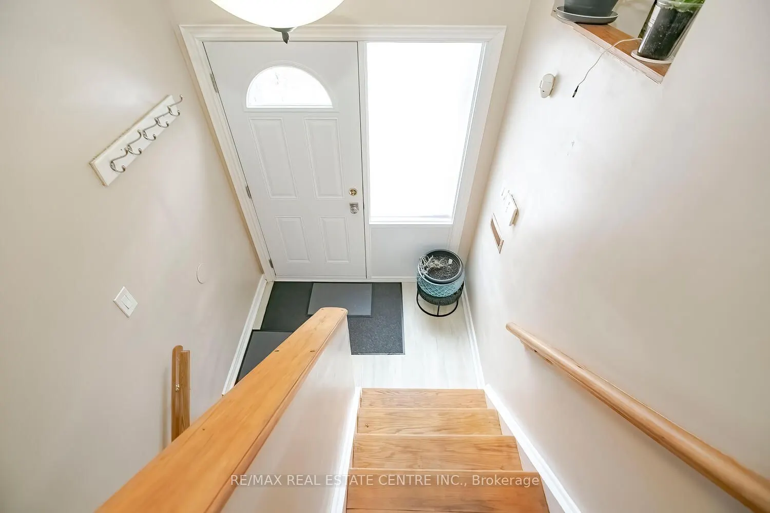 52 Carleton Place, #52