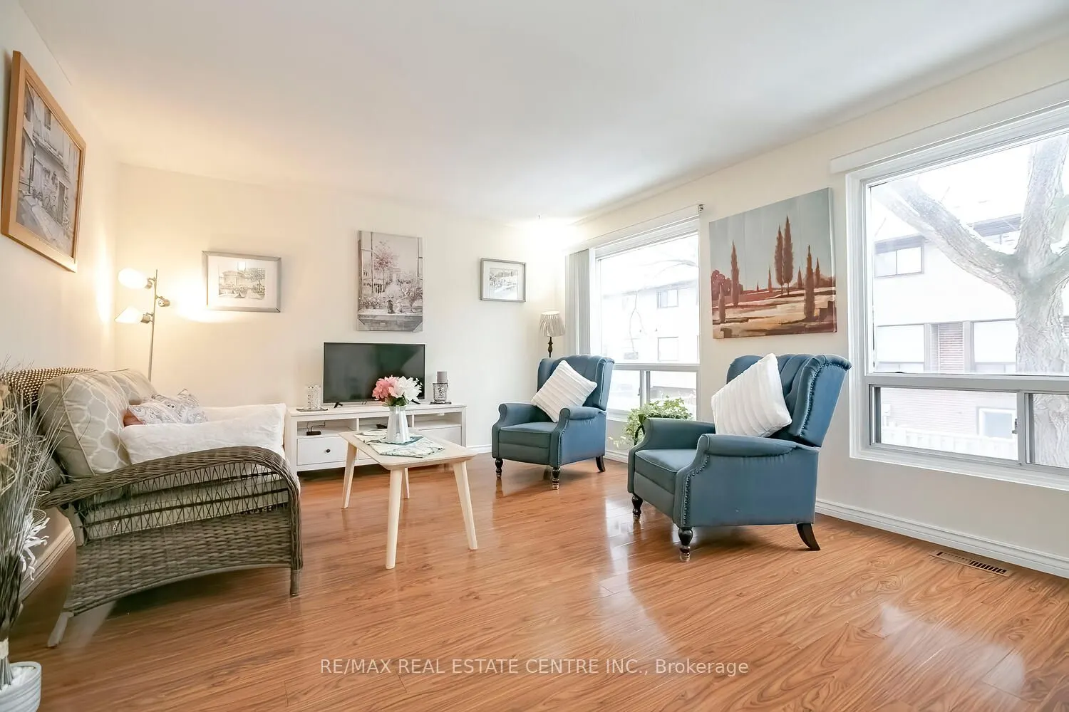52 Carleton Place, #52