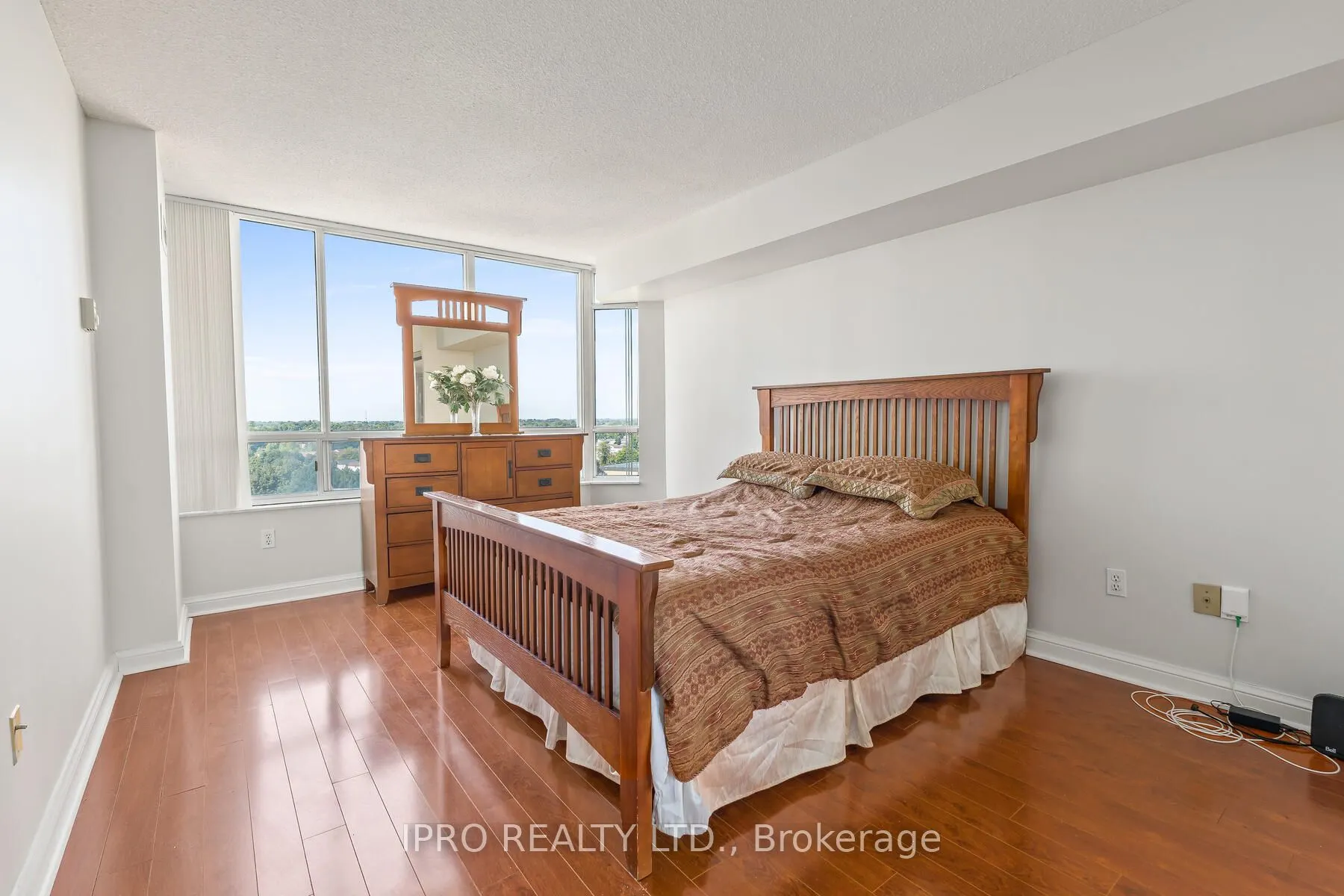 22 Hanover Road, #909