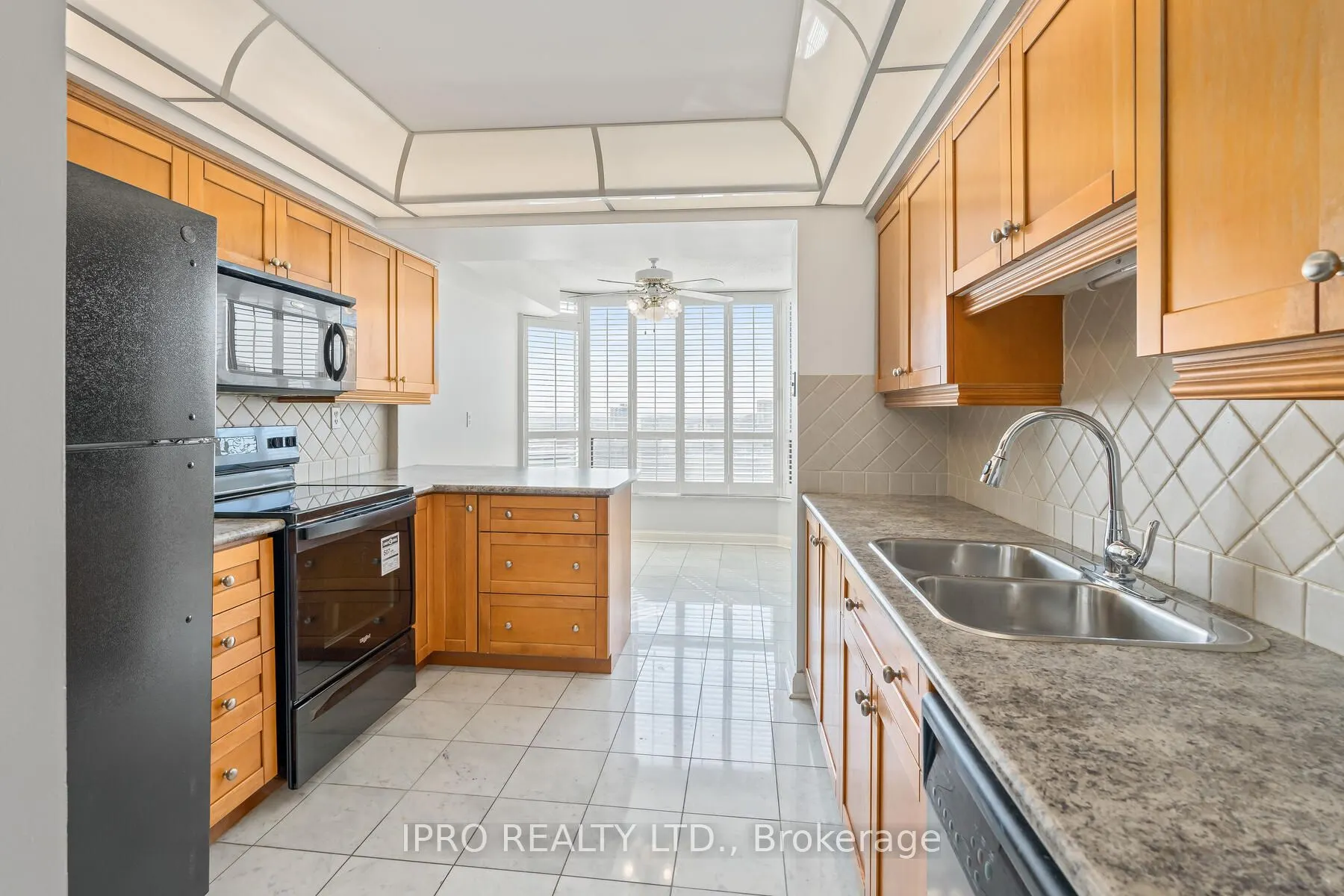 22 Hanover Road, #909