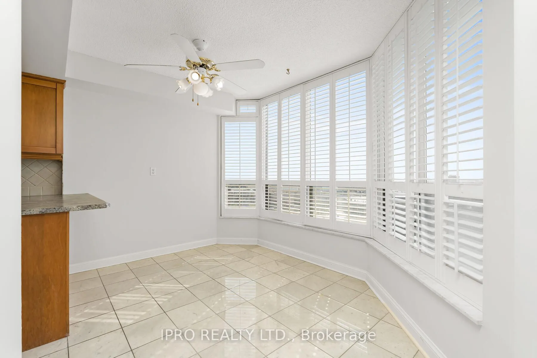 22 Hanover Road, #909
