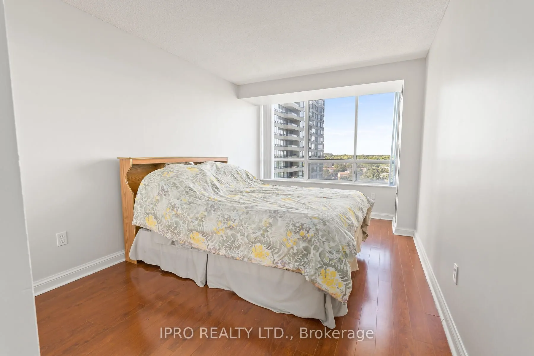 22 Hanover Road, #909