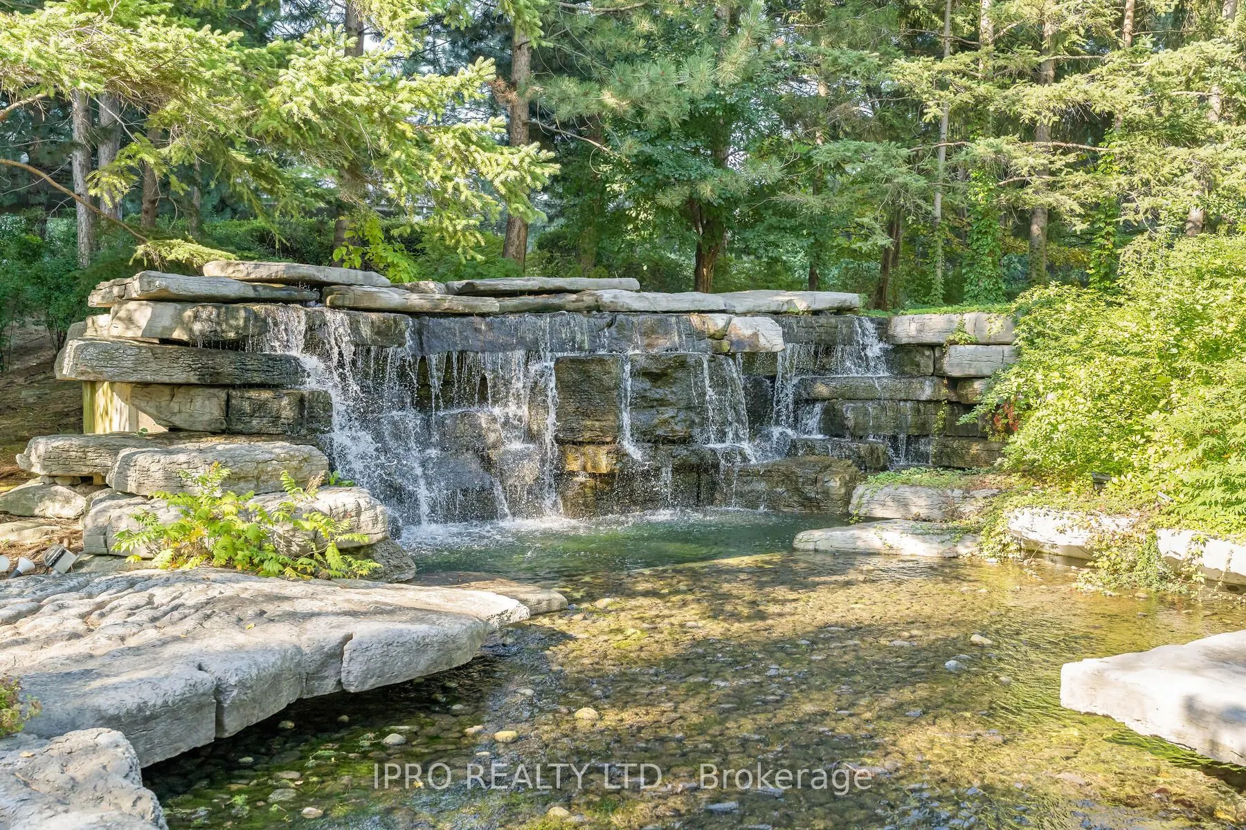 22 Hanover Road, #909