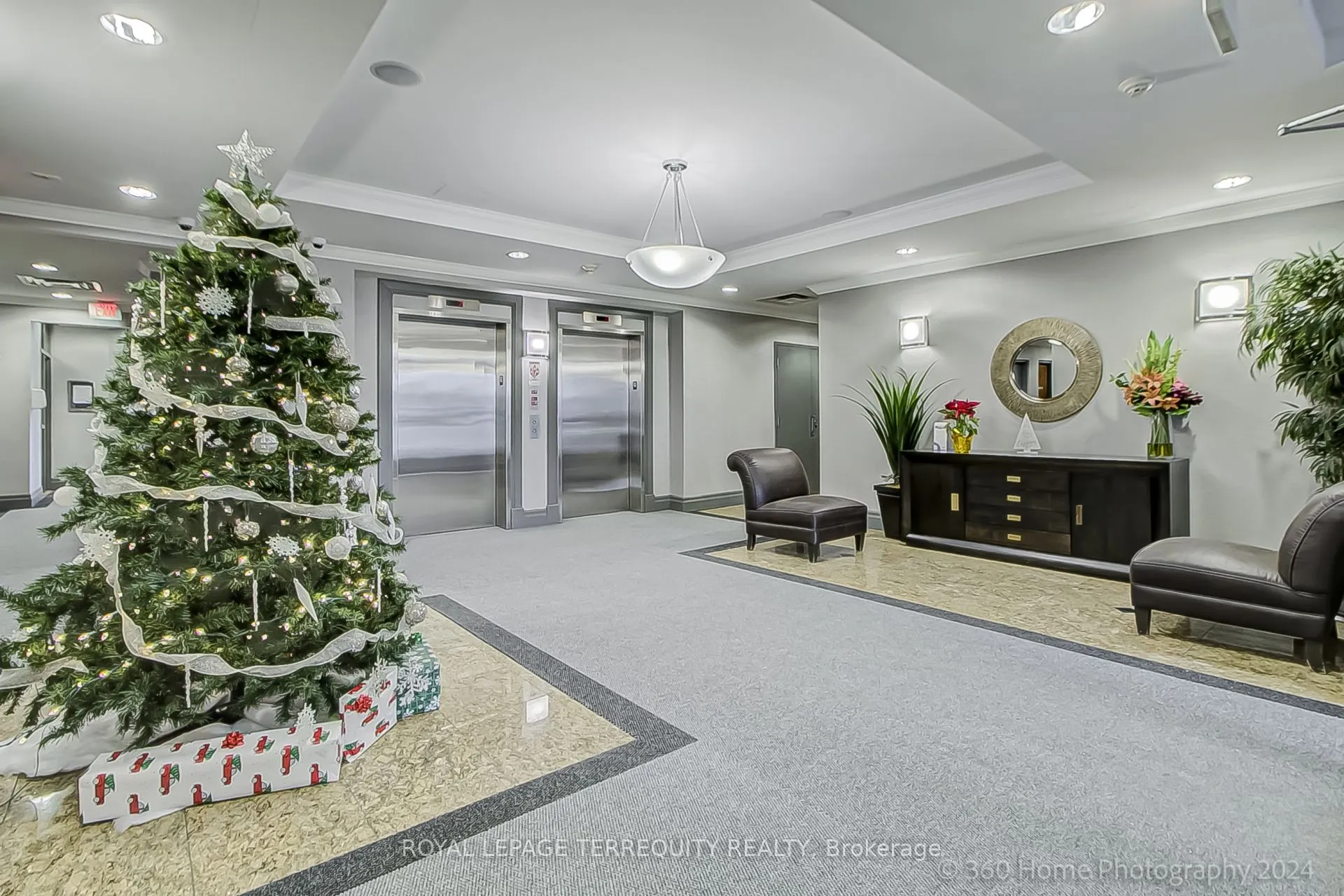 2772 Keele Street, #101