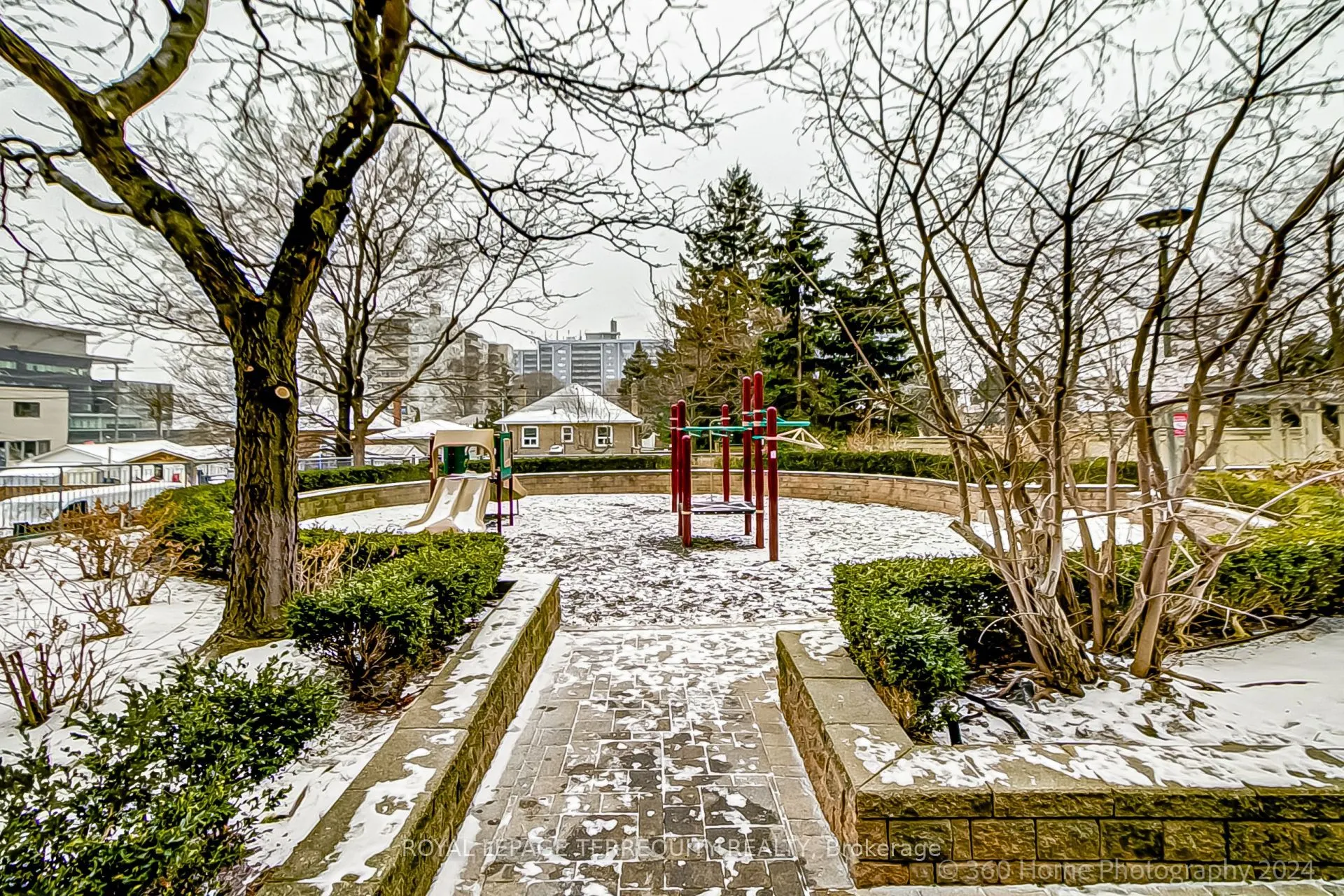 2772 Keele Street, #101