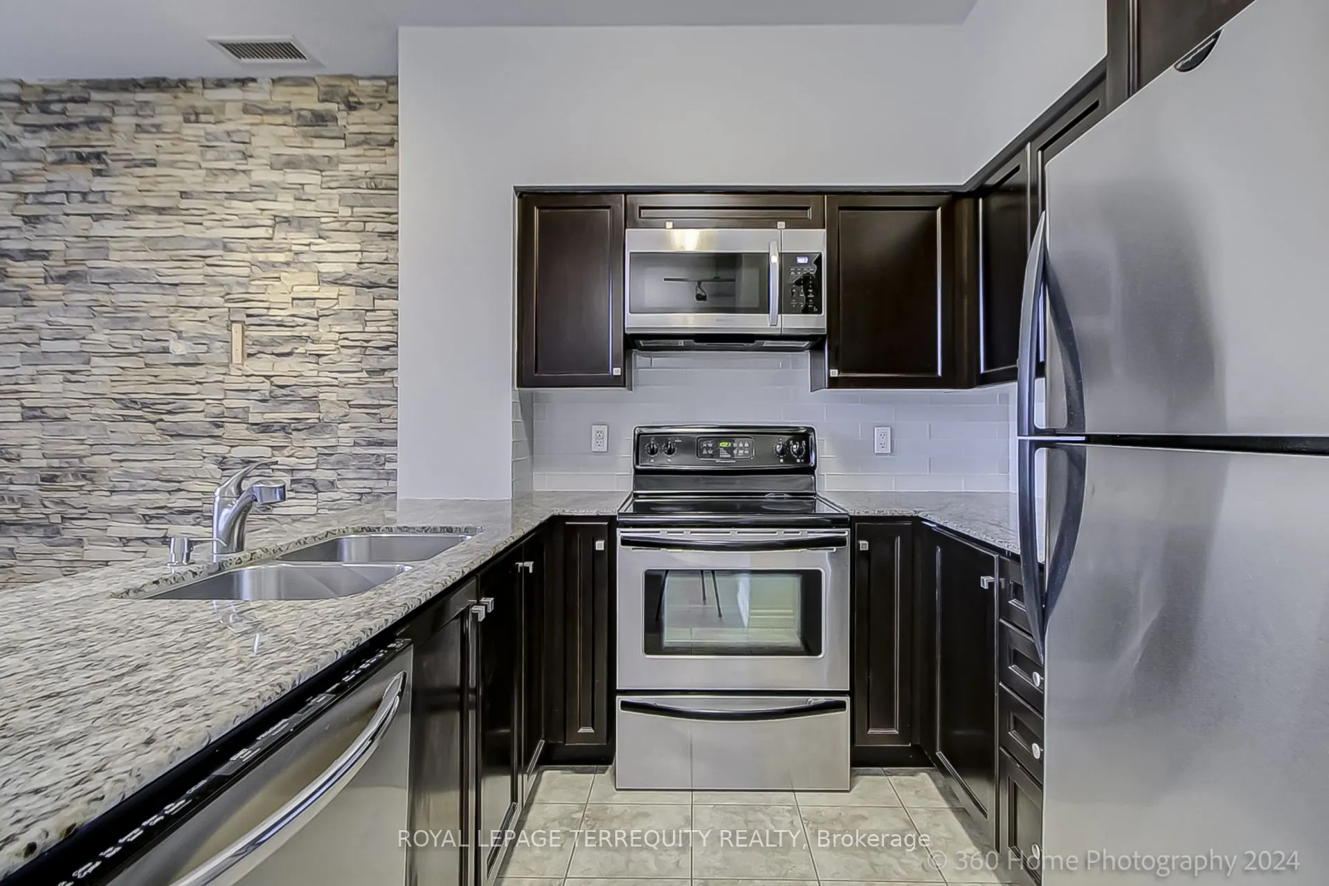 2772 Keele Street, #101