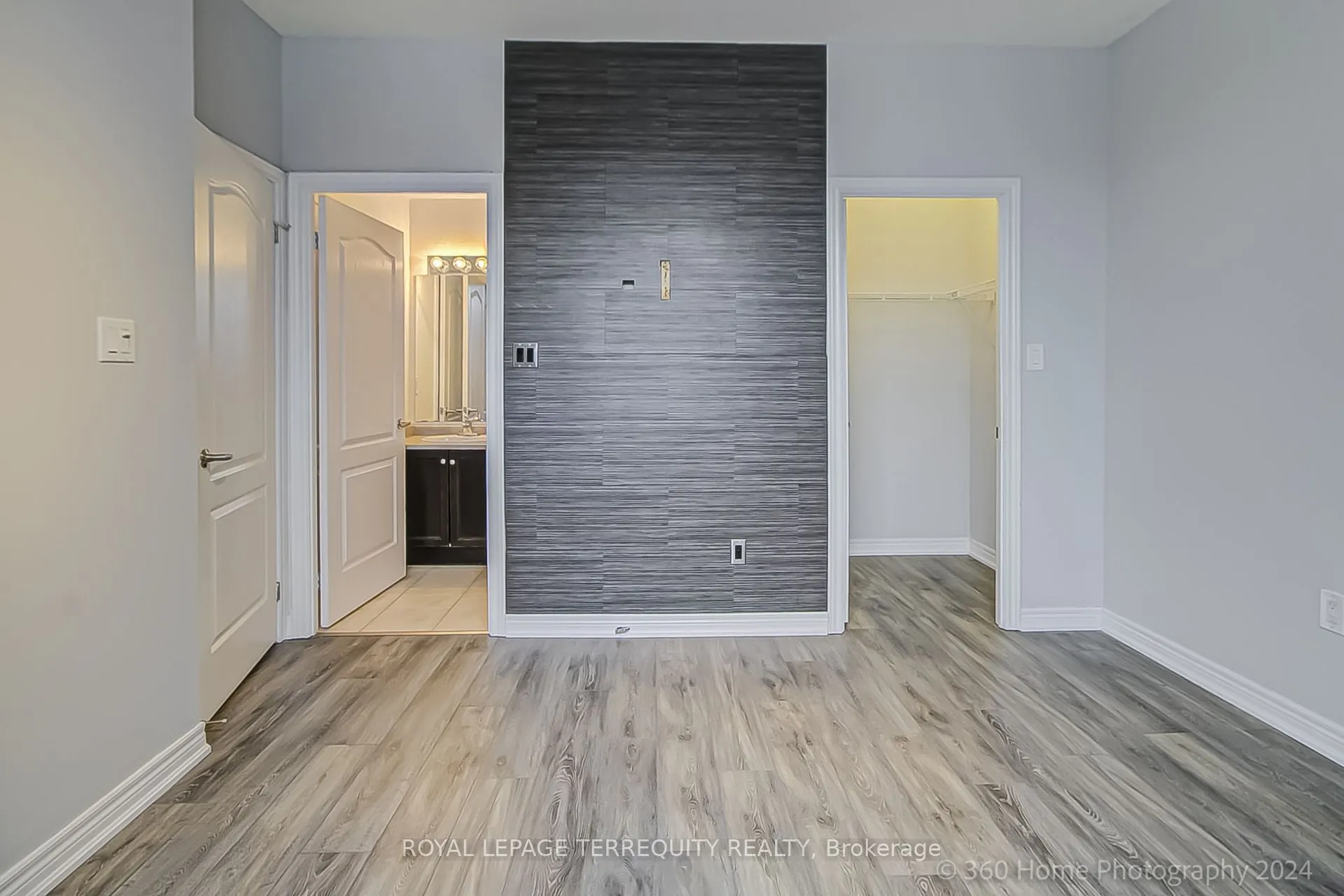 2772 Keele Street, #101