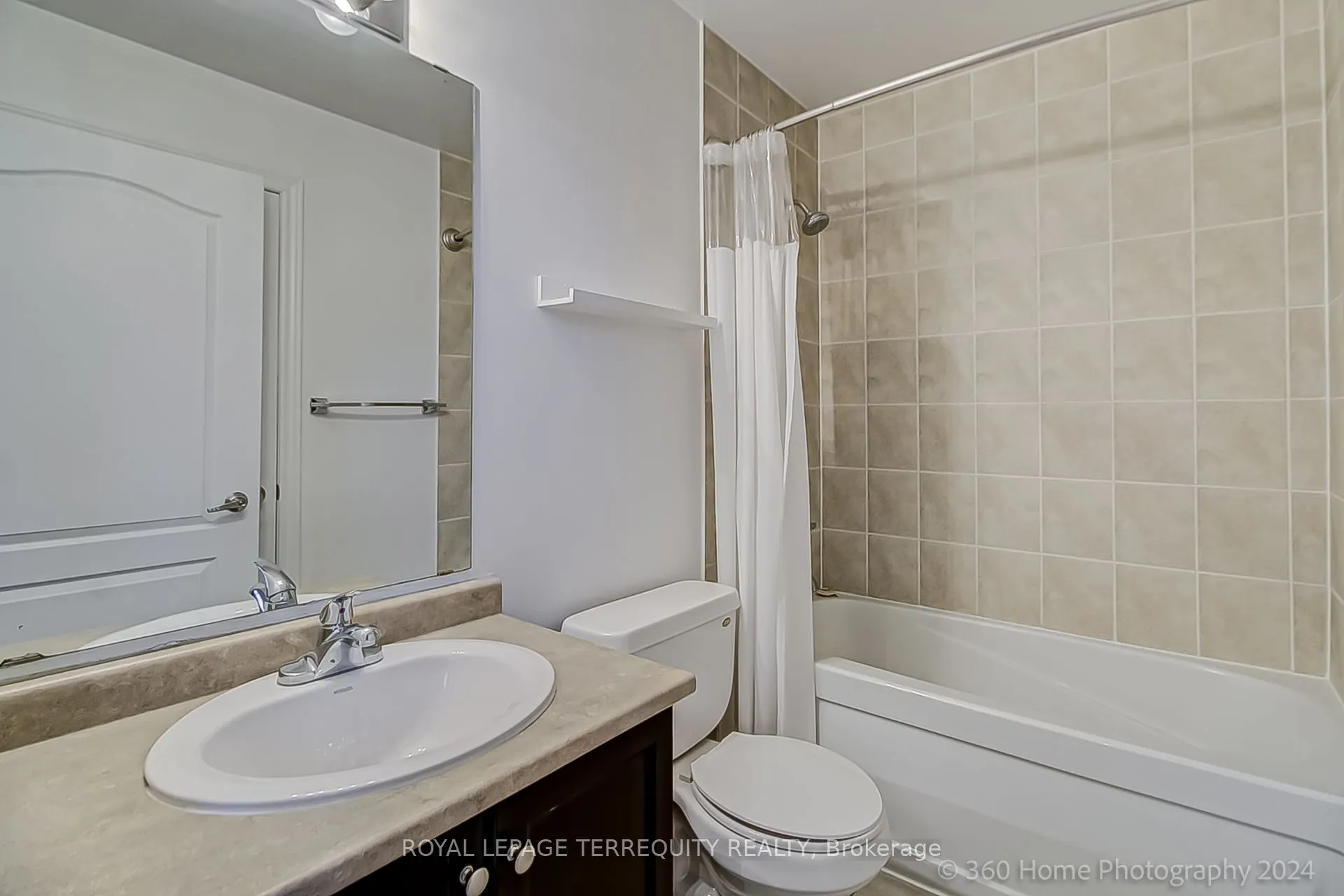 2772 Keele Street, #101