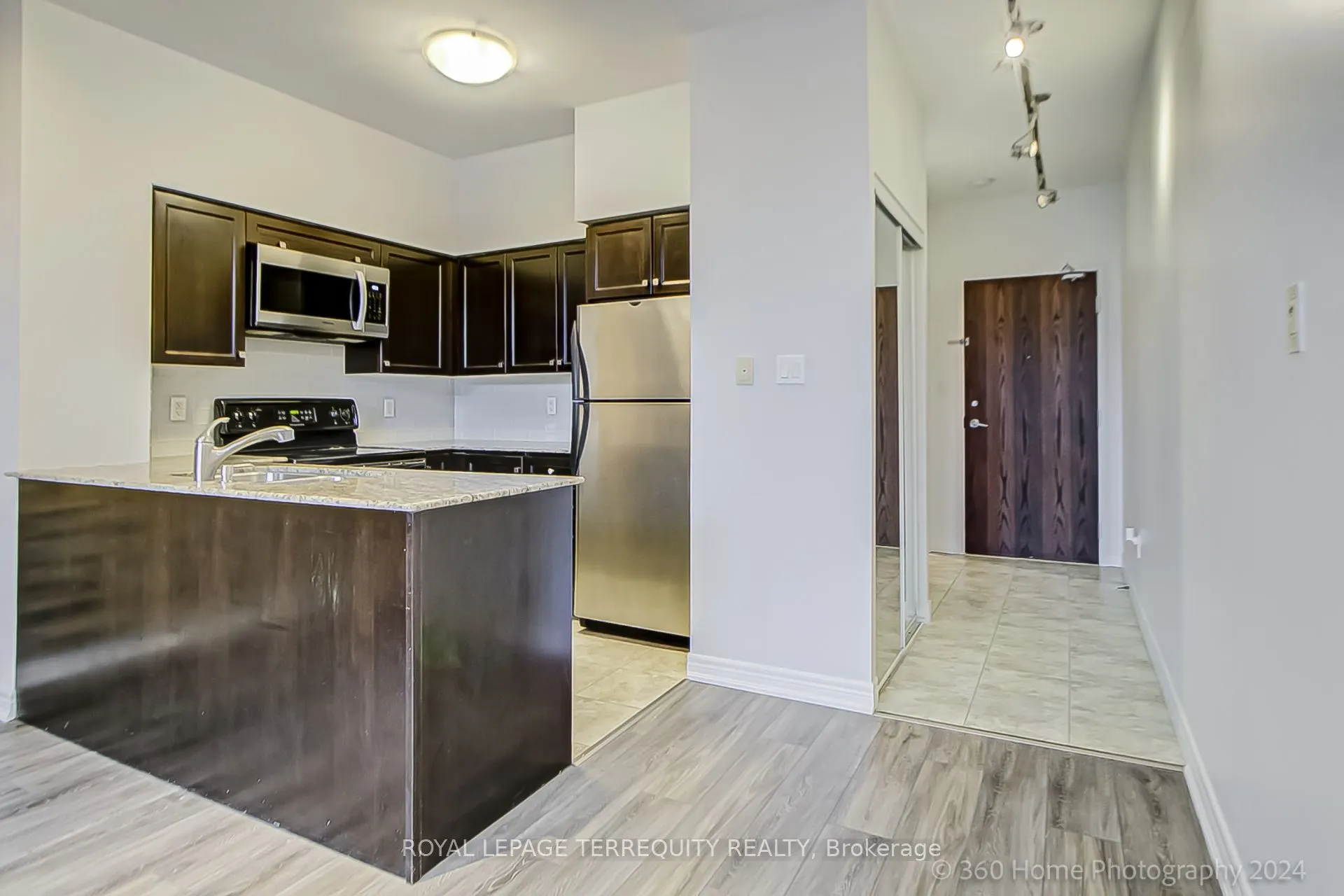 2772 Keele Street, #101