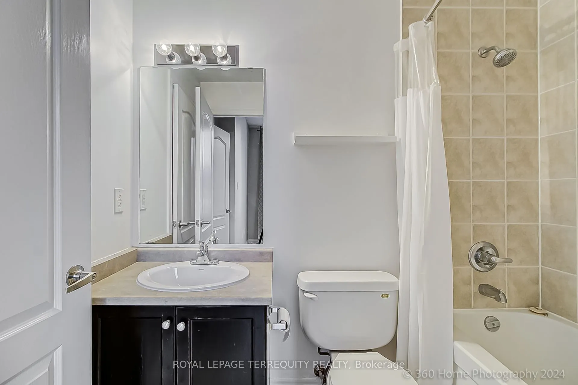 2772 Keele Street, #101
