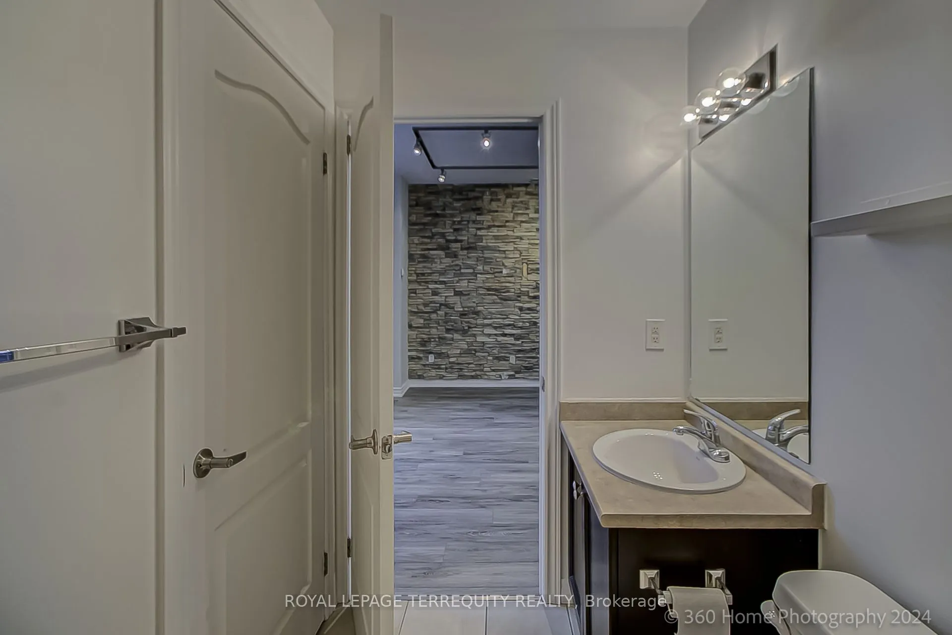 2772 Keele Street, #101