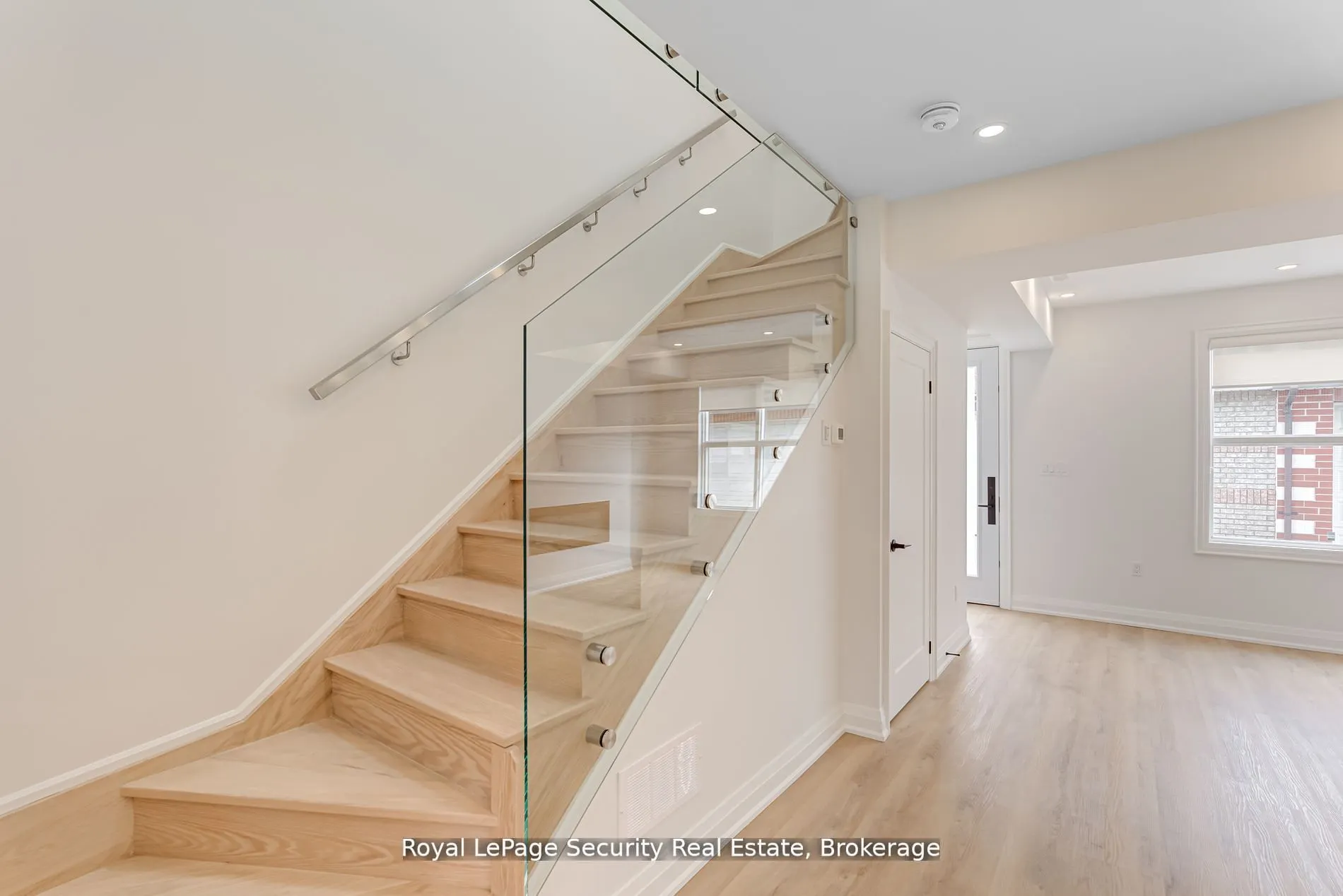 706 Gladstone Avenue, #Lane