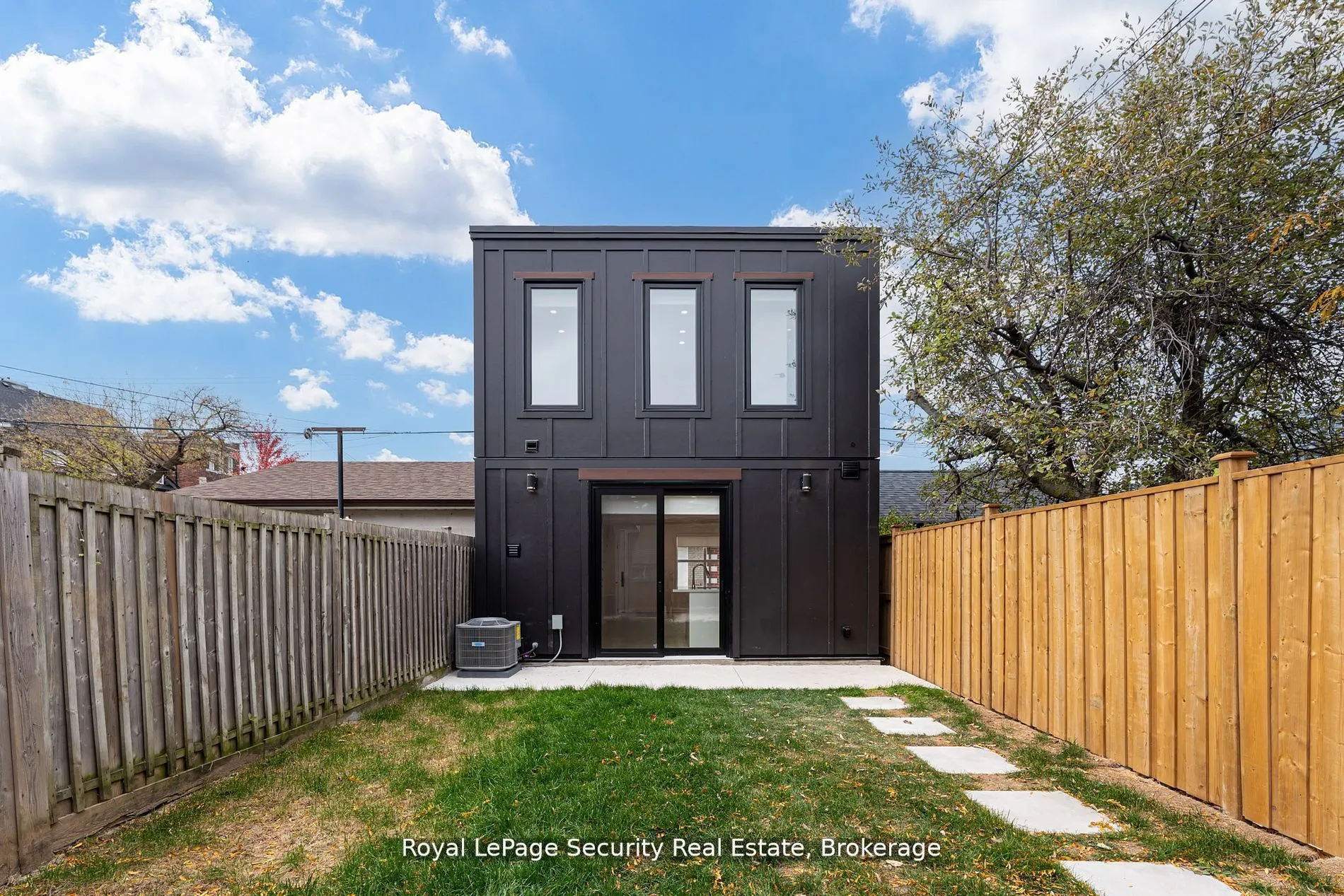 706 Gladstone Avenue, #Lane