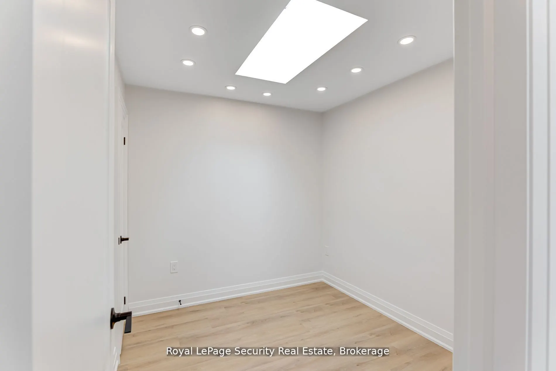 706 Gladstone Avenue, #Lane