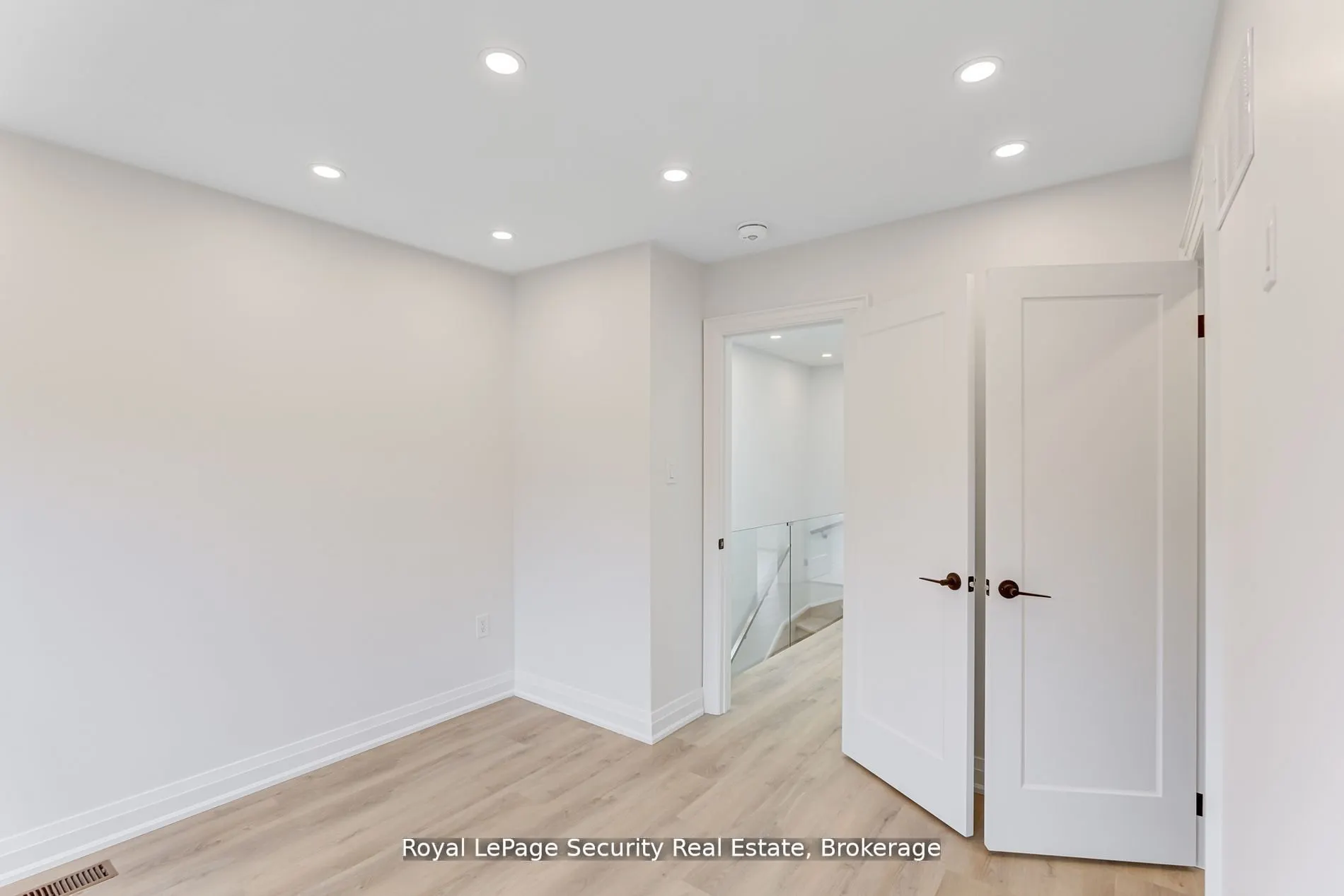 706 Gladstone Avenue, #Lane