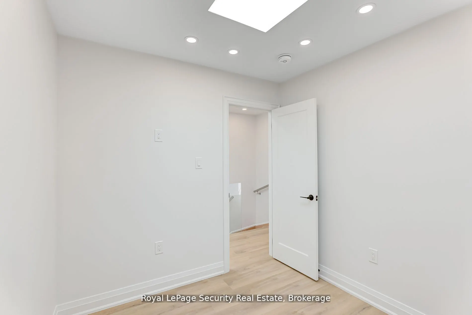 706 Gladstone Avenue, #Lane