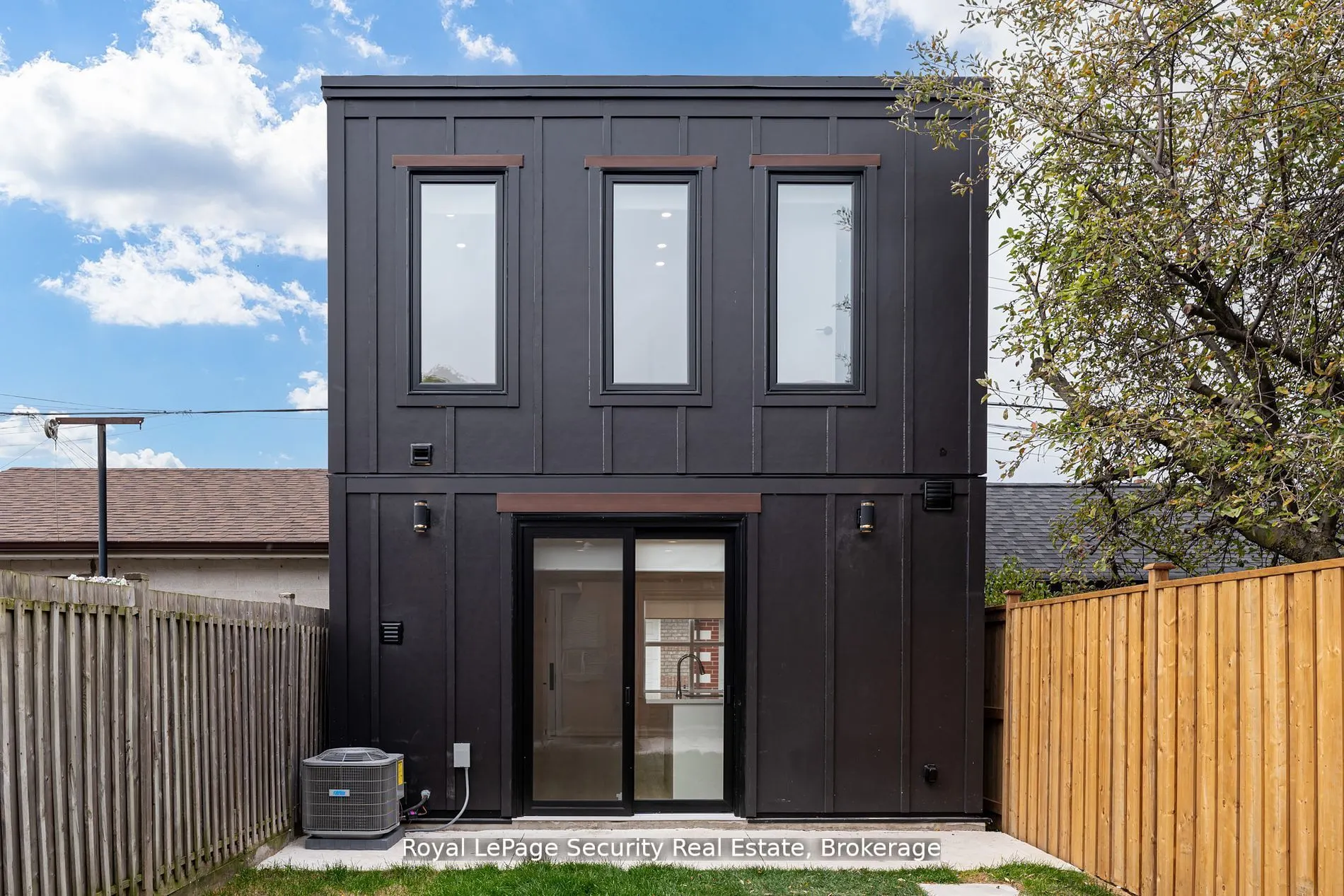 706 Gladstone Avenue, #Lane