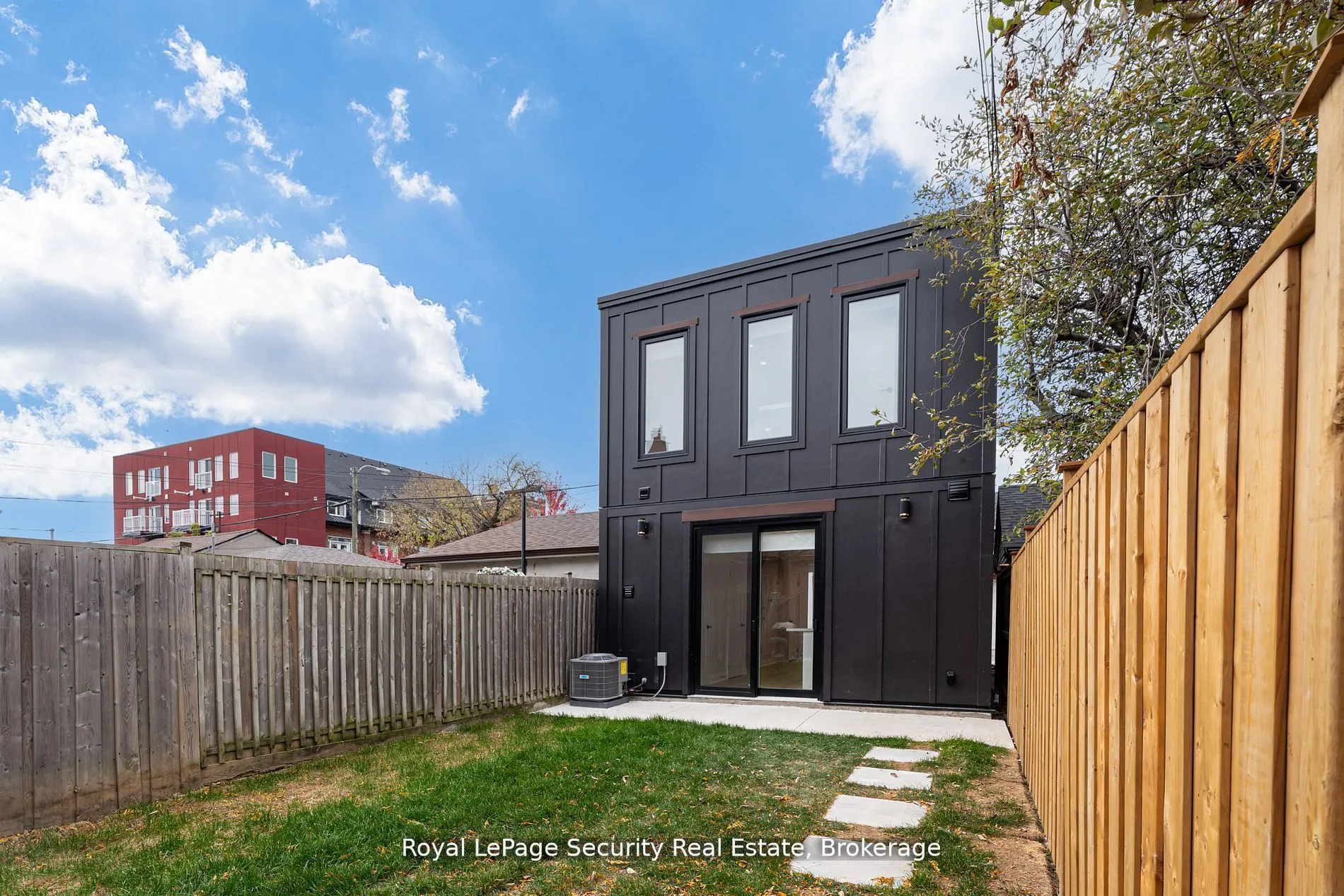 706 Gladstone Avenue, #Lane