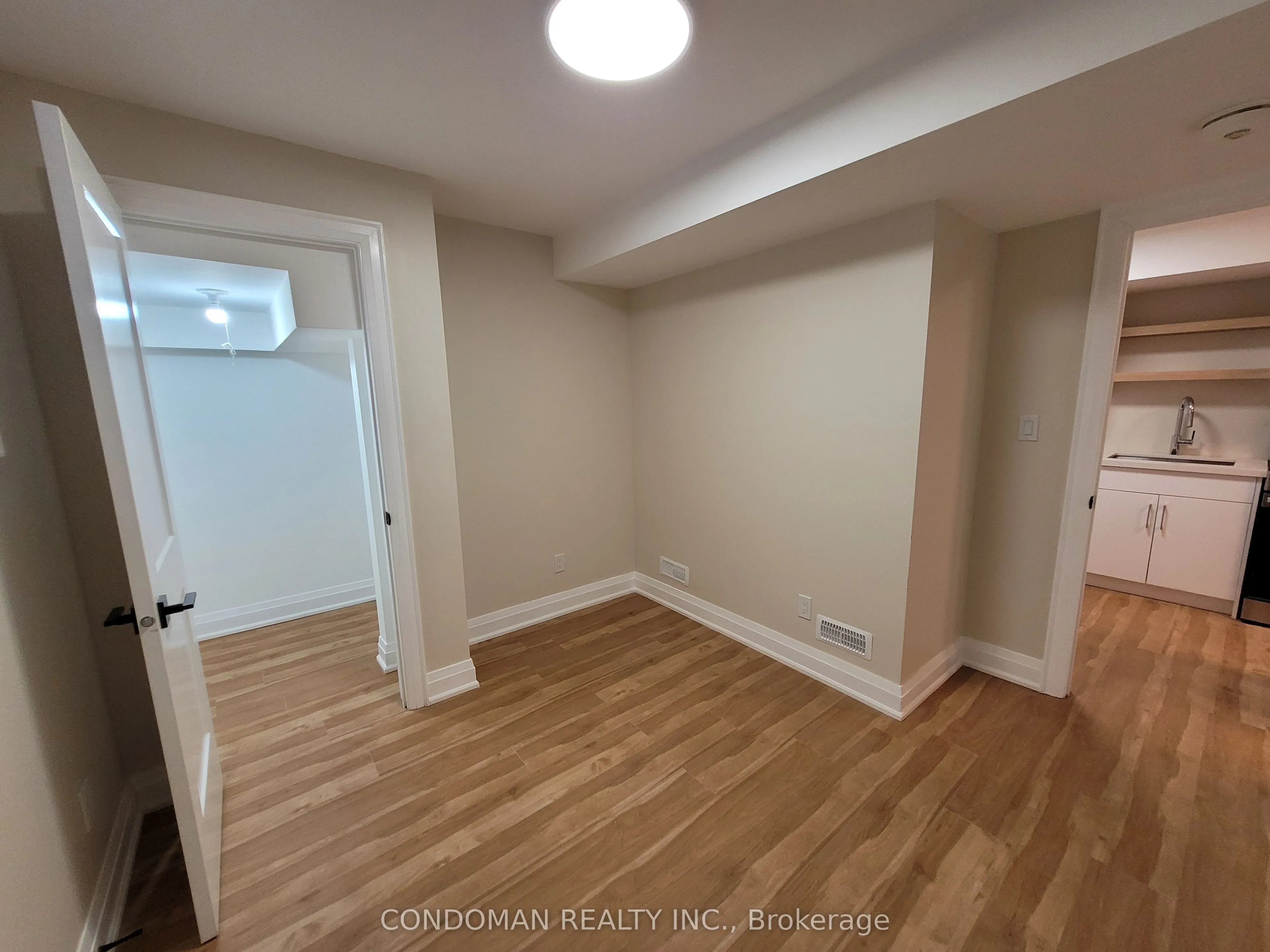 5 Marina Avenue