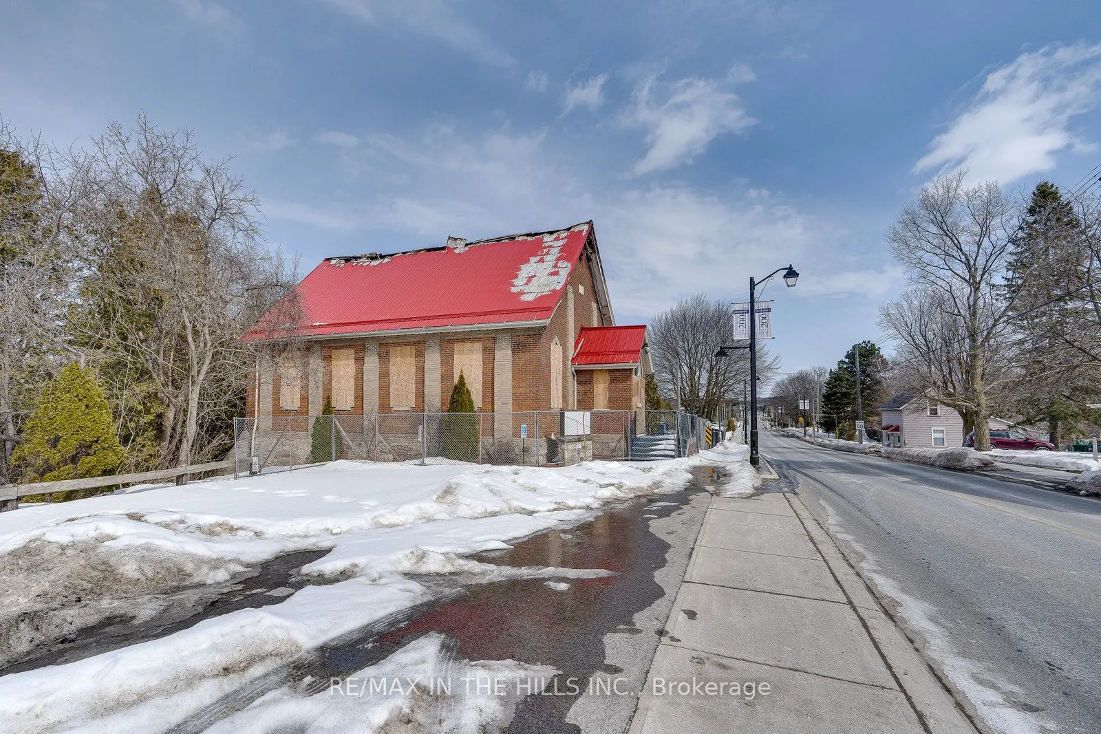 1532 Queen Street