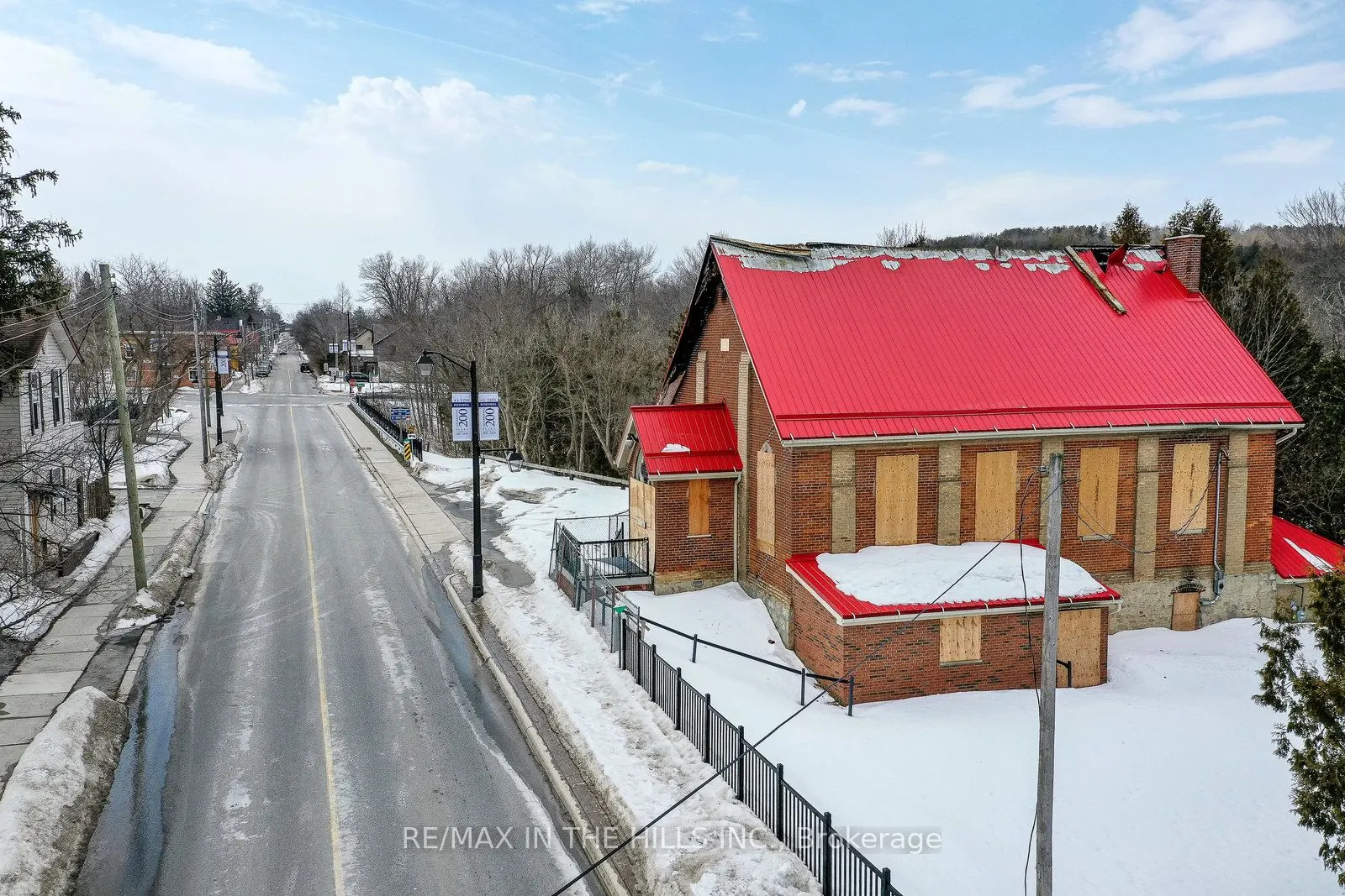 1532 Queen Street