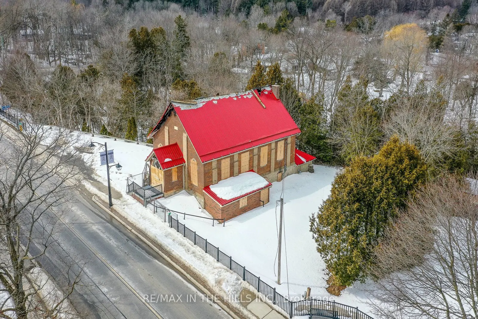 1532 Queen Street