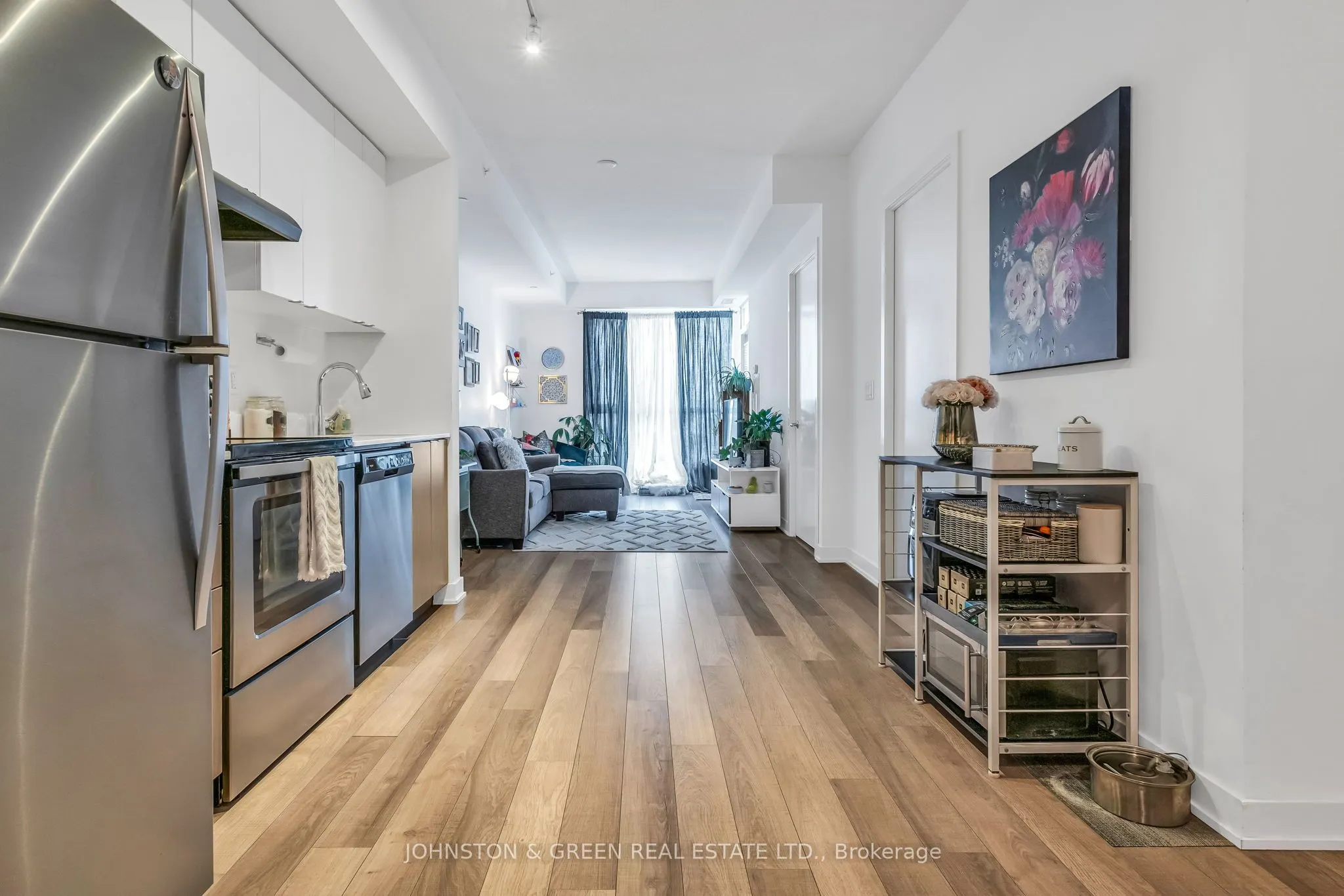 5260 Dundas Street, #C316