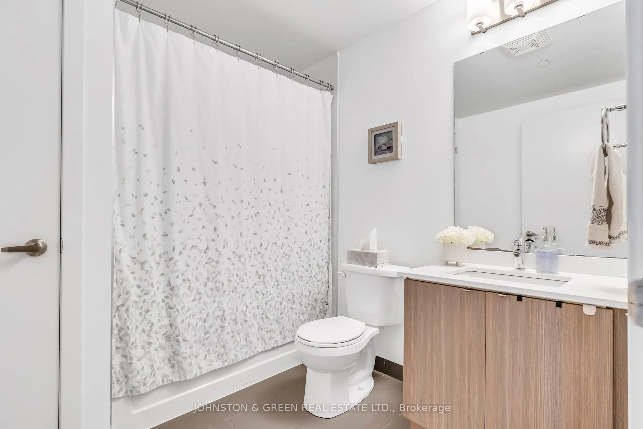 5260 Dundas Street, #C316