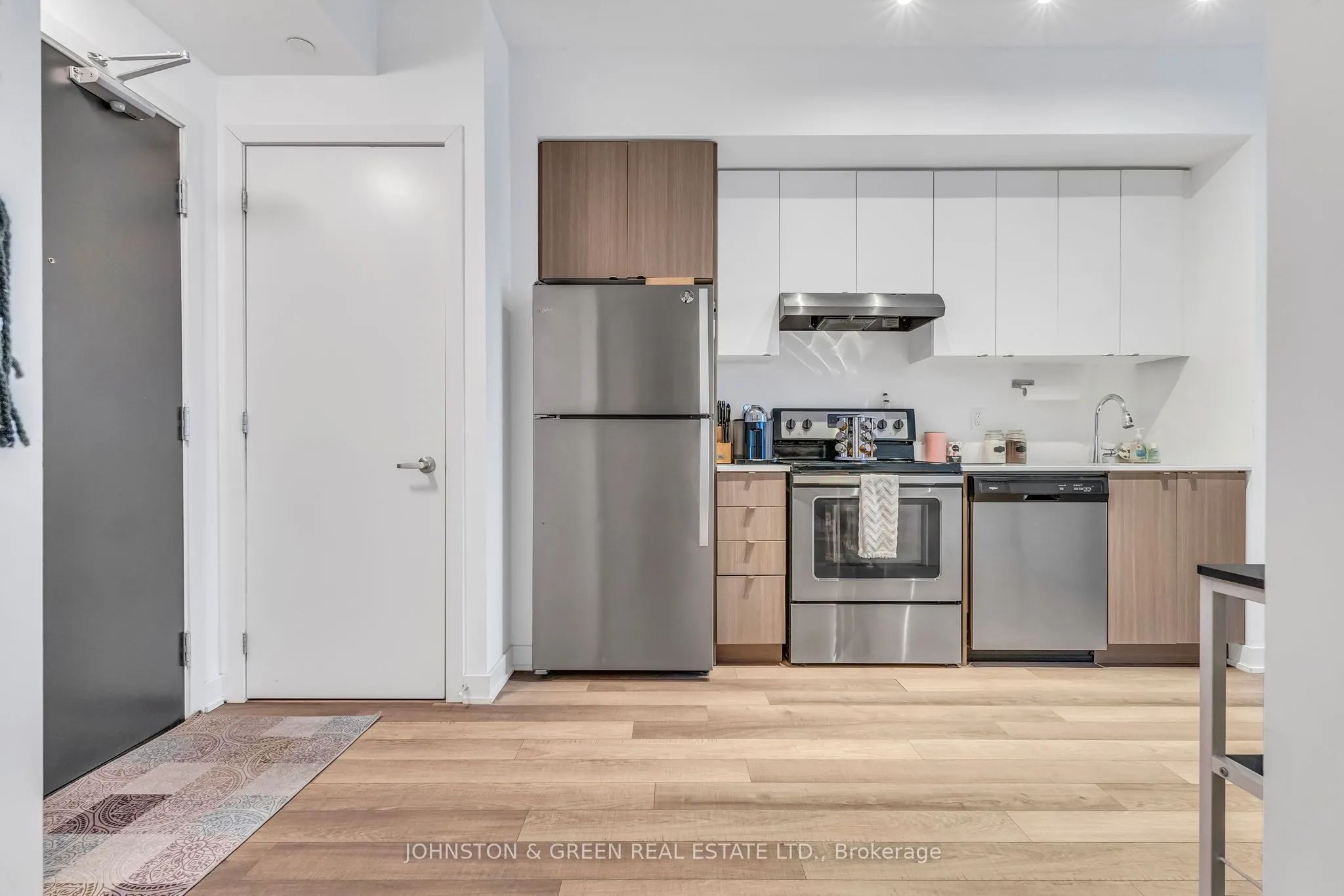 5260 Dundas Street, #C316