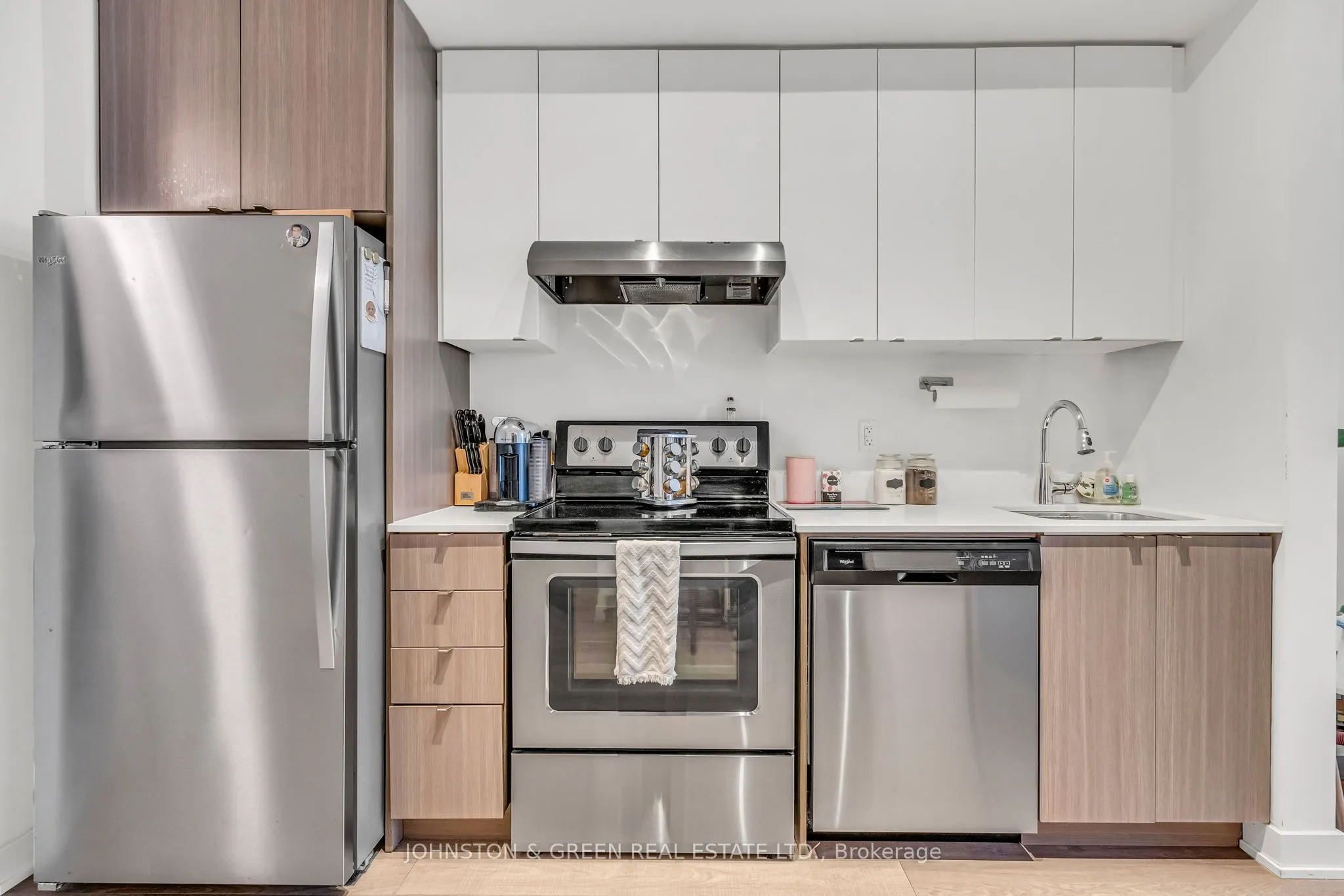 5260 Dundas Street, #C316