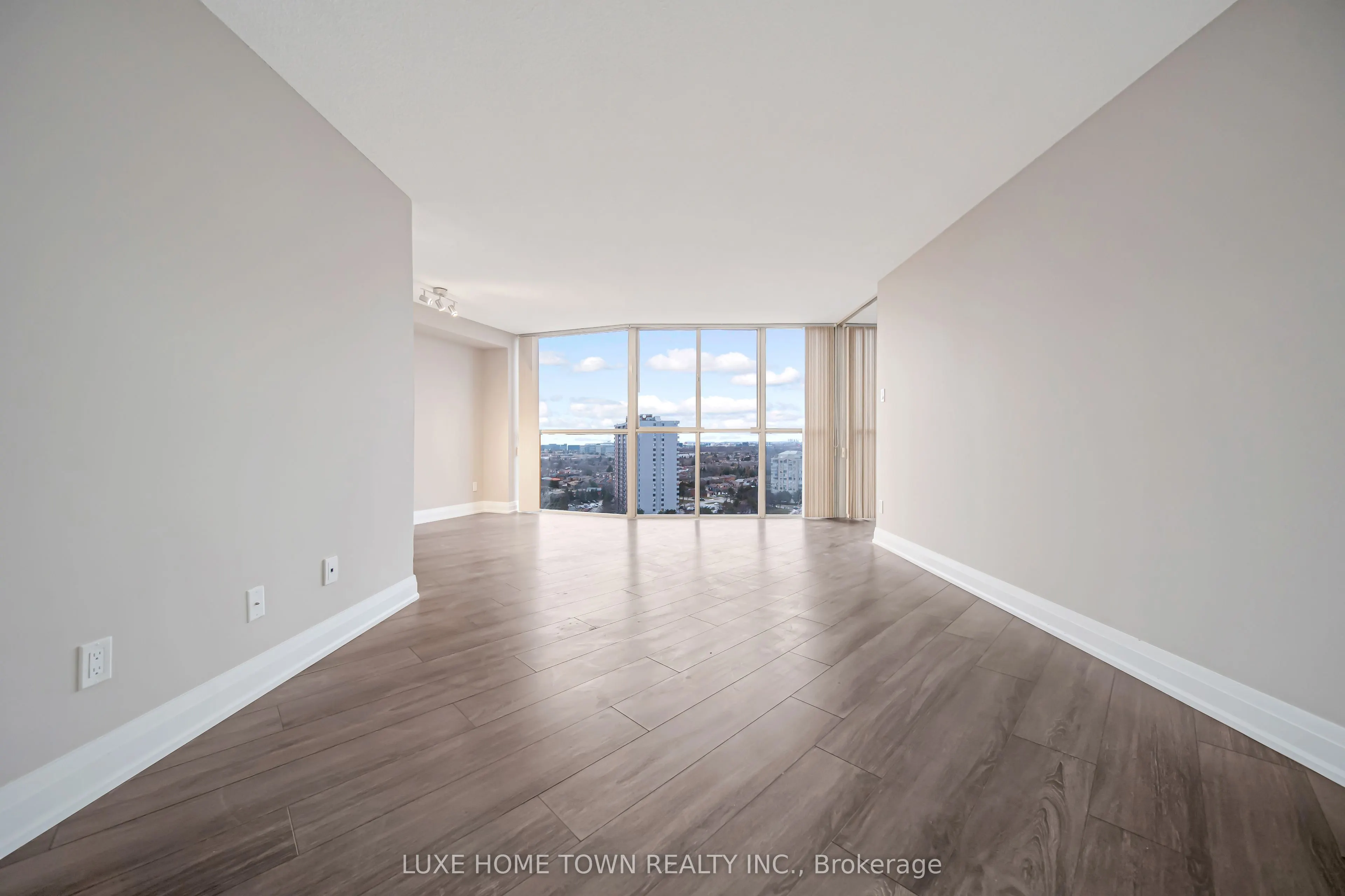 1360 Rathburn Road E, #Ph06