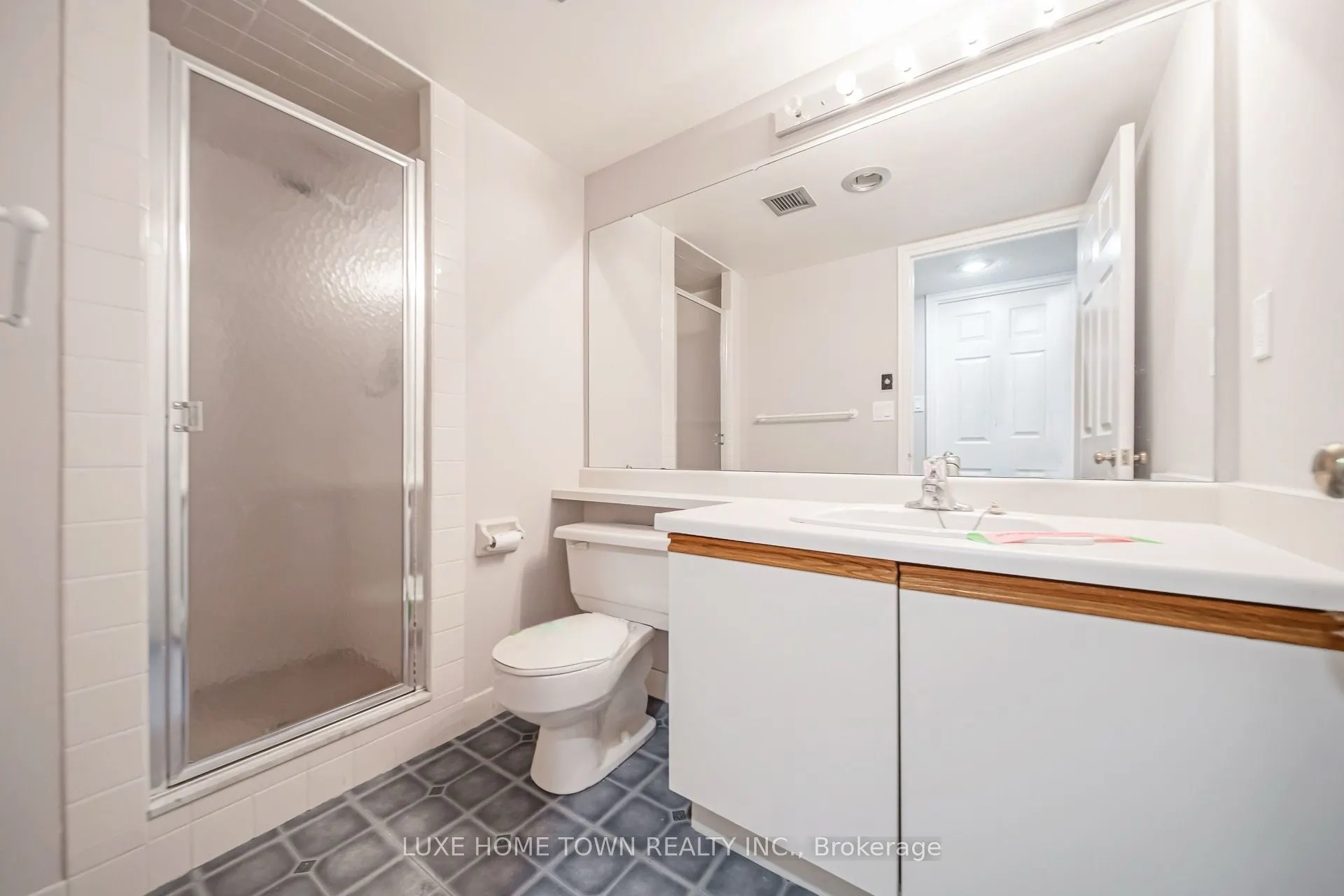 1360 Rathburn Road E, #Ph06