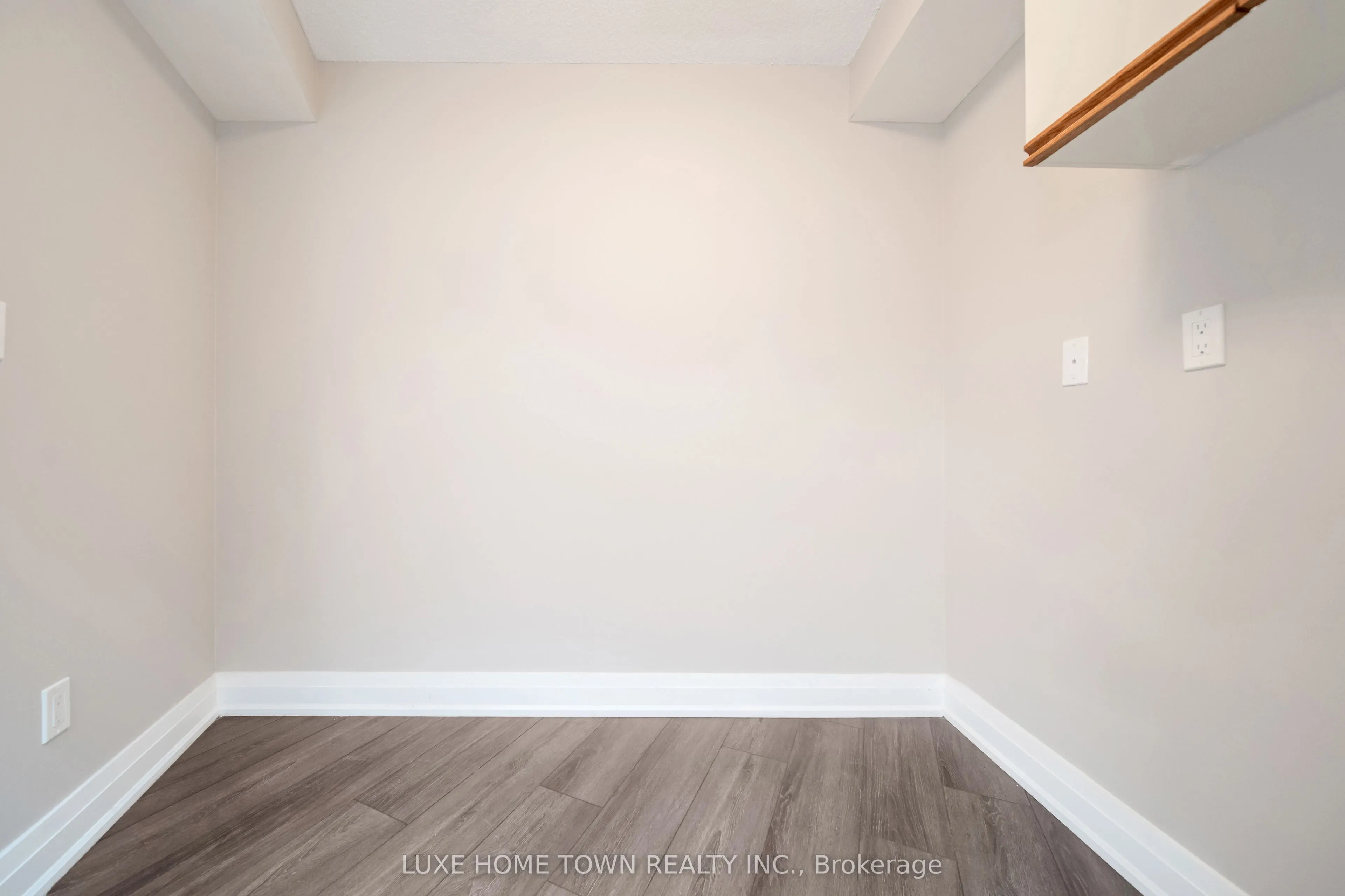 1360 Rathburn Road E, #Ph06
